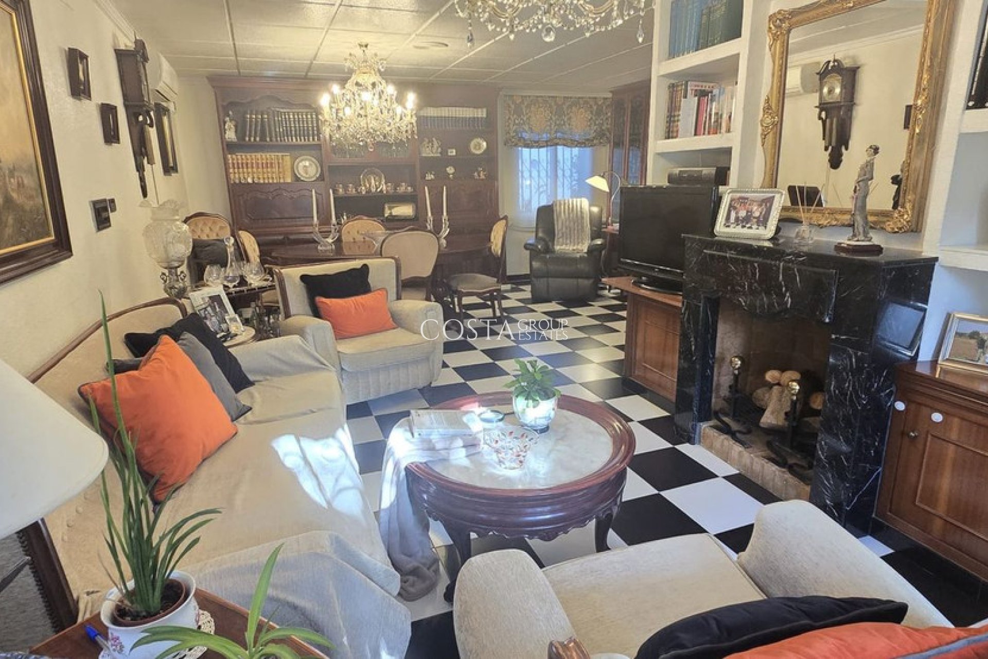 Resale - Villa -
Cartagena - El Algar