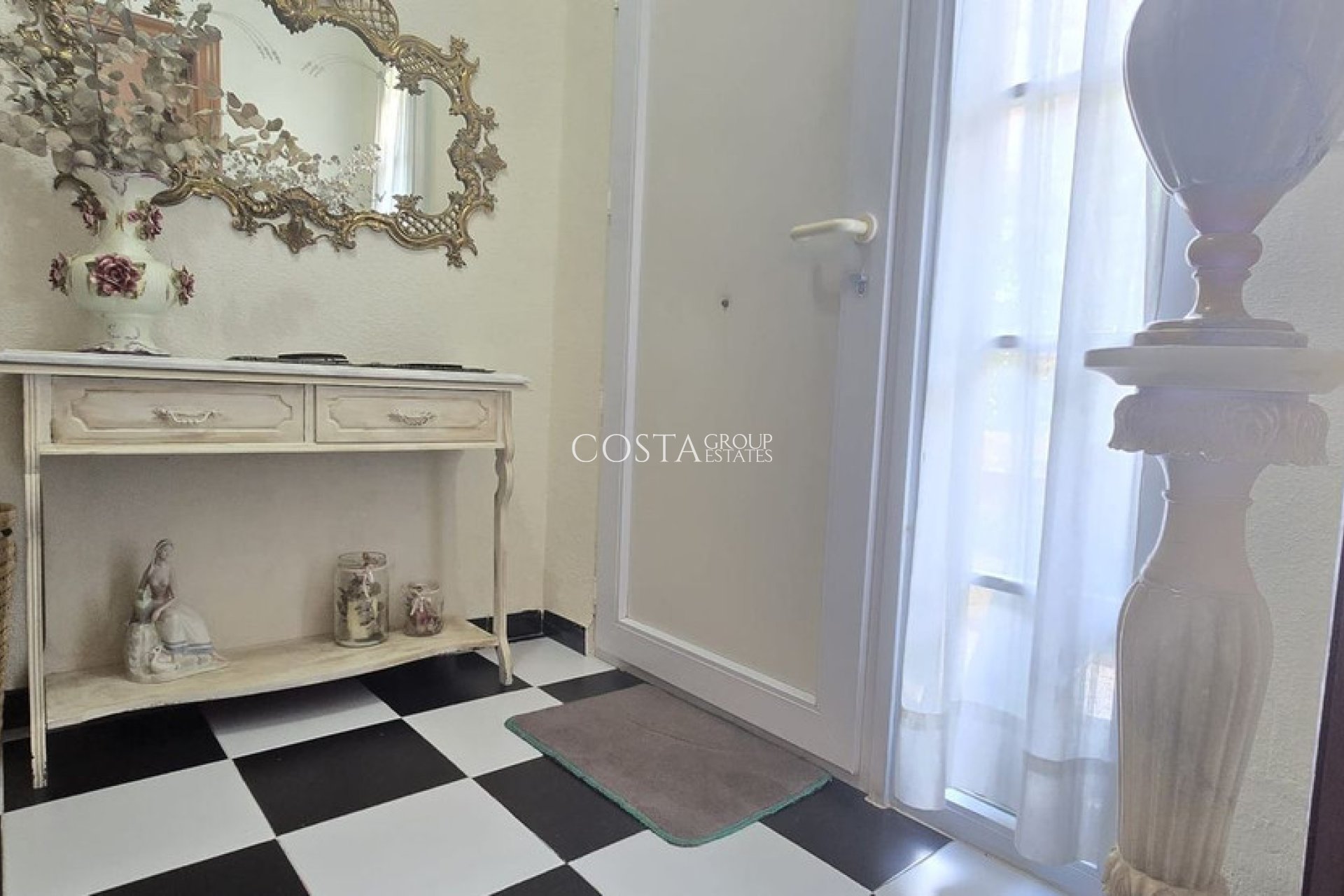 Resale - Villa -
Cartagena - El Algar