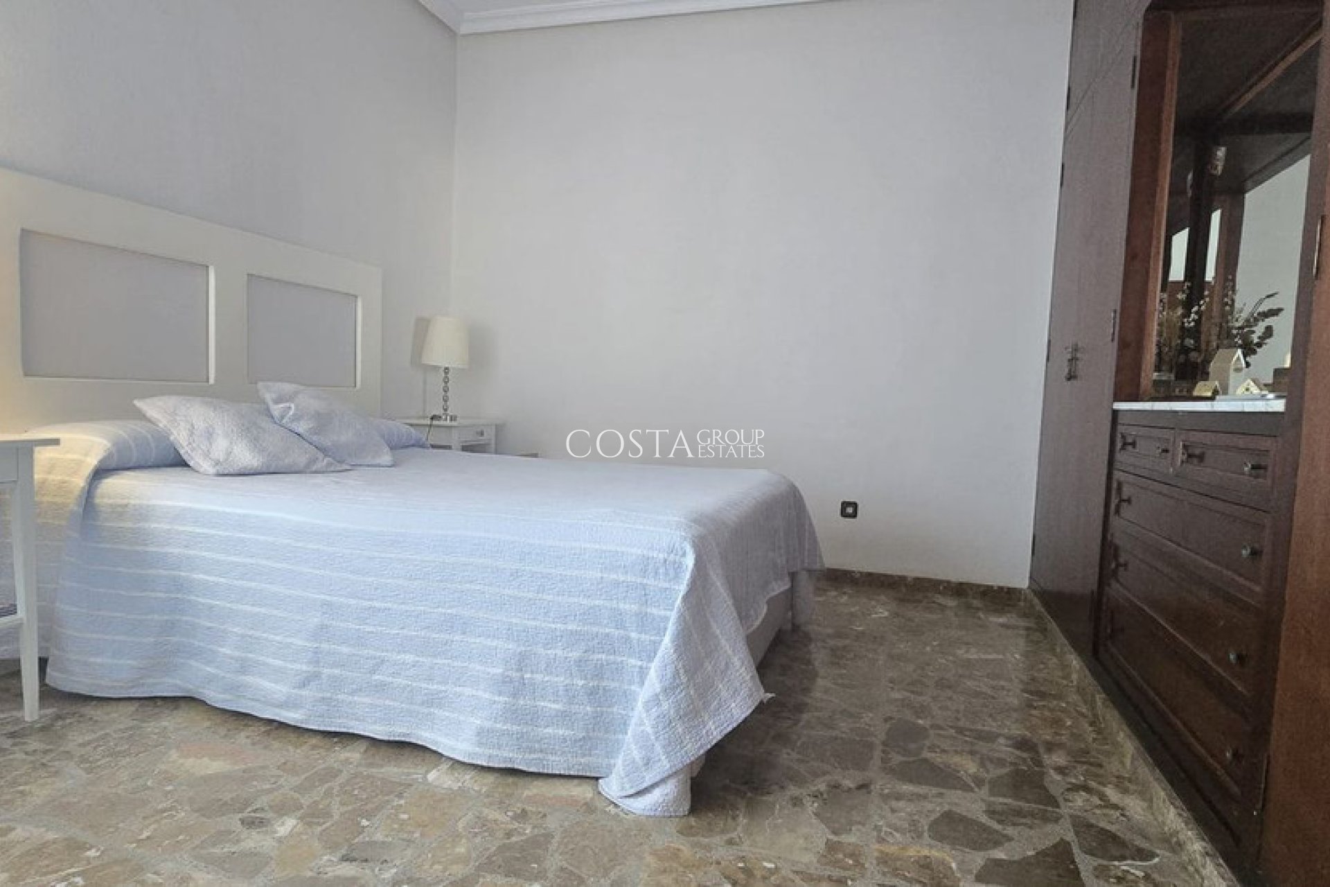 Resale - Villa -
Cartagena - El Algar