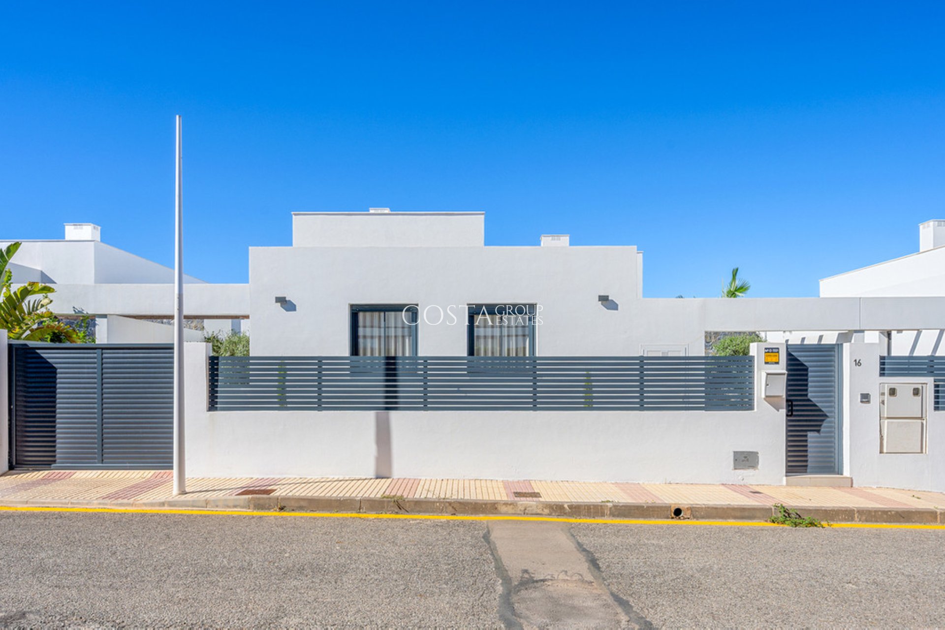 Resale - Villa -
Cartagena - Mar De Cristal