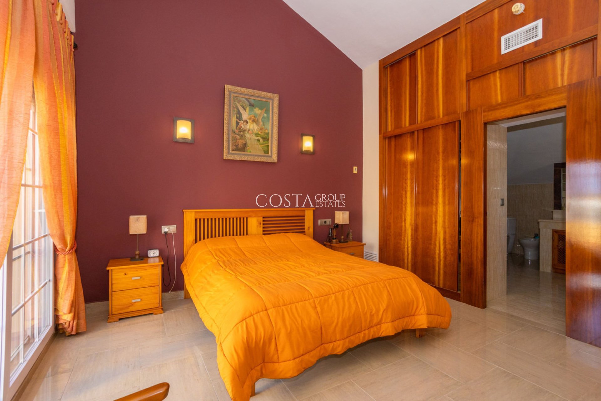 Resale - Villa -
Cartagena - Playa Honda