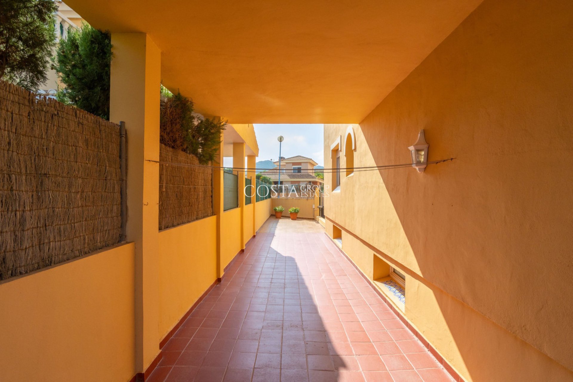 Resale - Villa -
Cartagena - Playa Honda