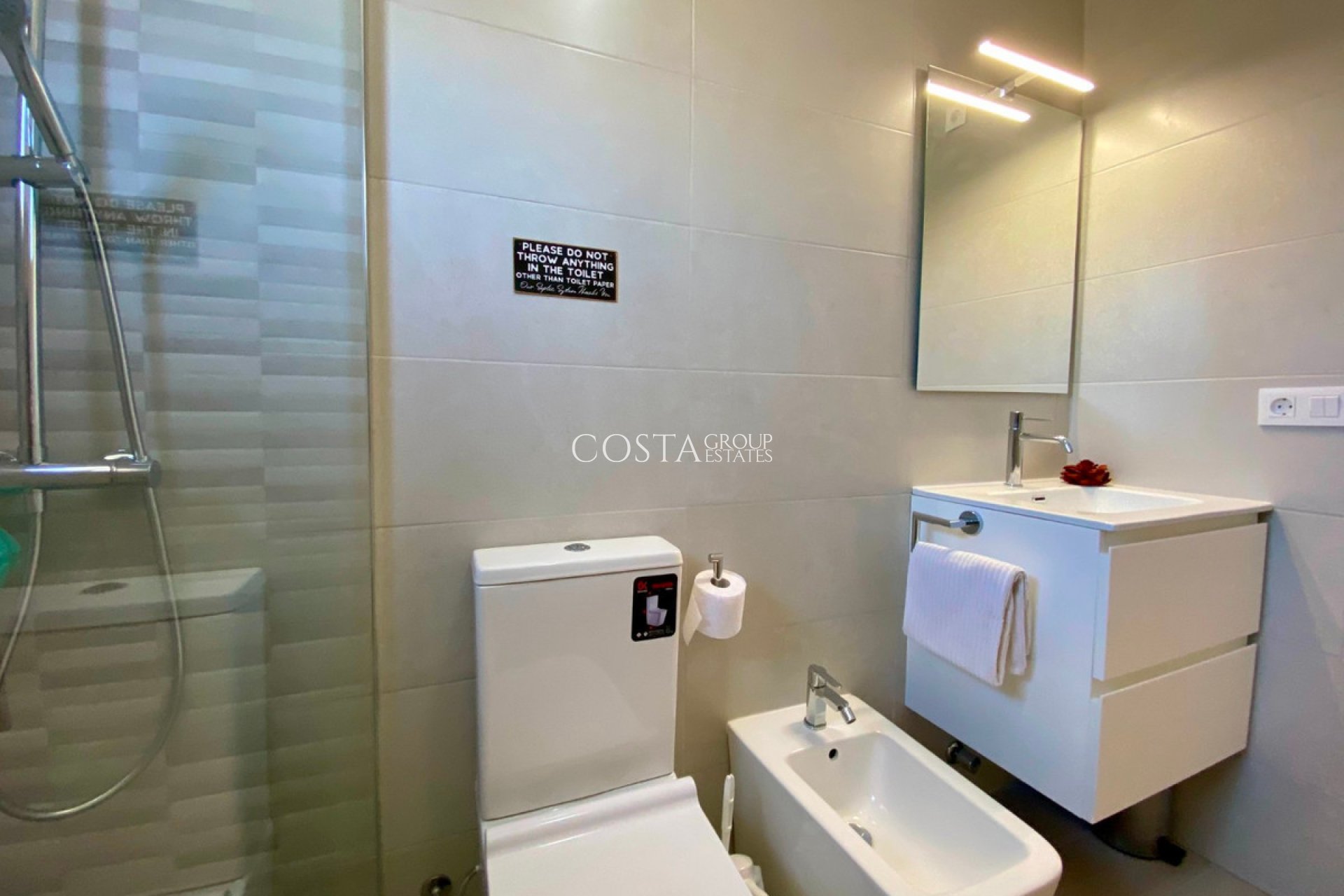 Resale - Villa -
Catral - Catral Centro