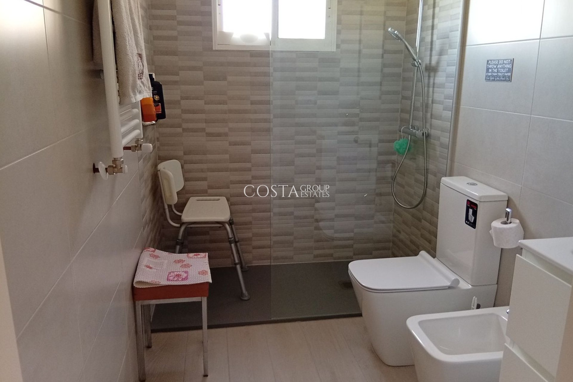 Resale - Villa -
Catral - Catral Centro