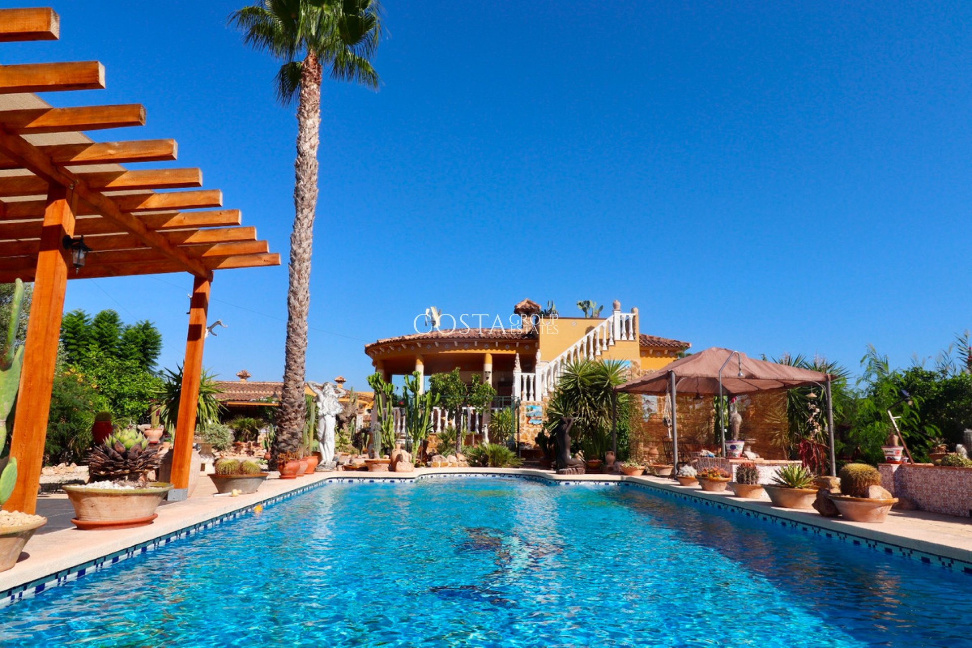 Resale - Villa -
Catral - Catral Centro