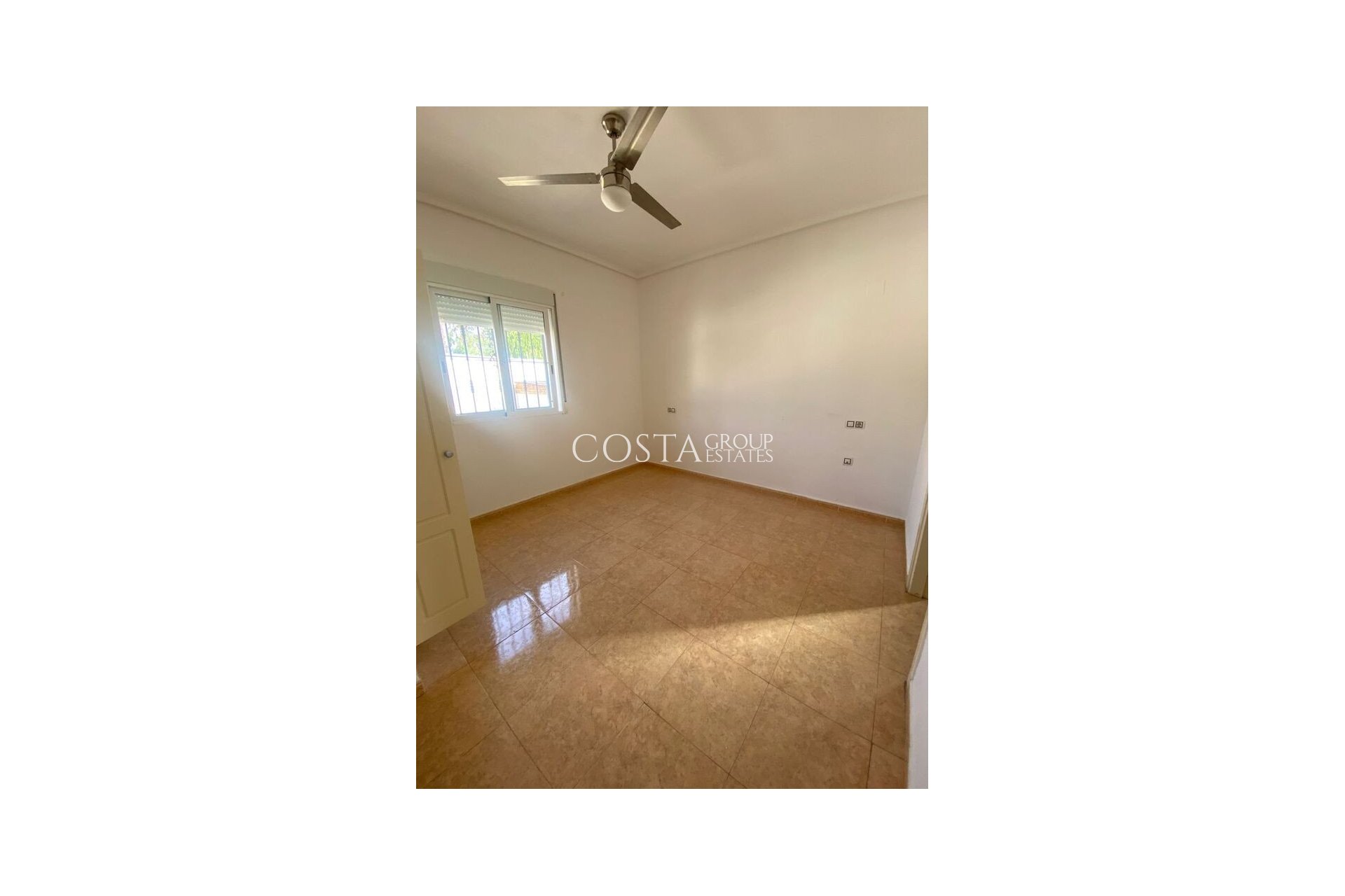 Resale - Villa -
Catral - Catral Centro