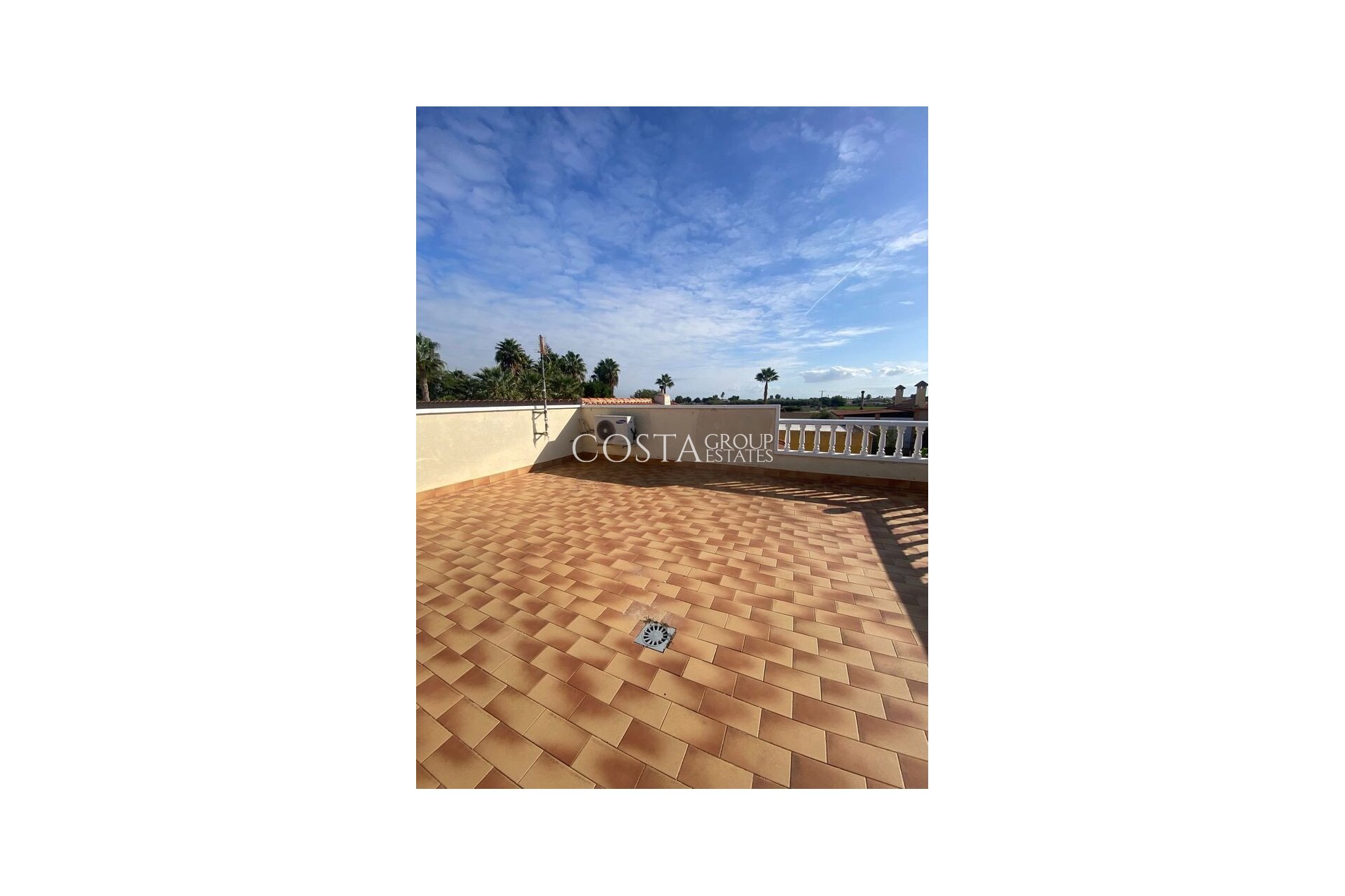 Resale - Villa -
Catral - Catral Centro