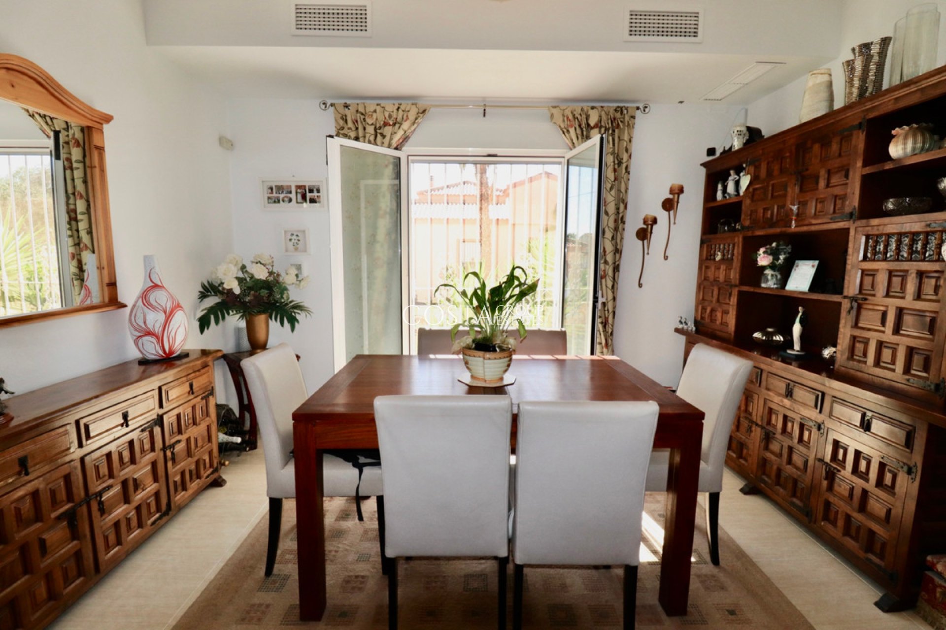 Resale - Villa -
Catral - Catral Centro