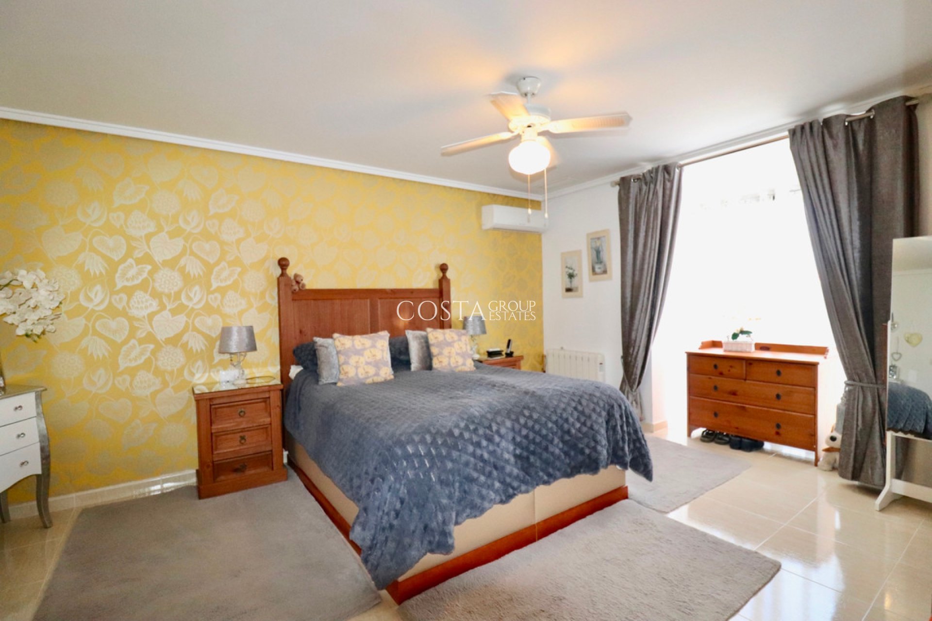 Resale - Villa -
Catral - Catral Centro