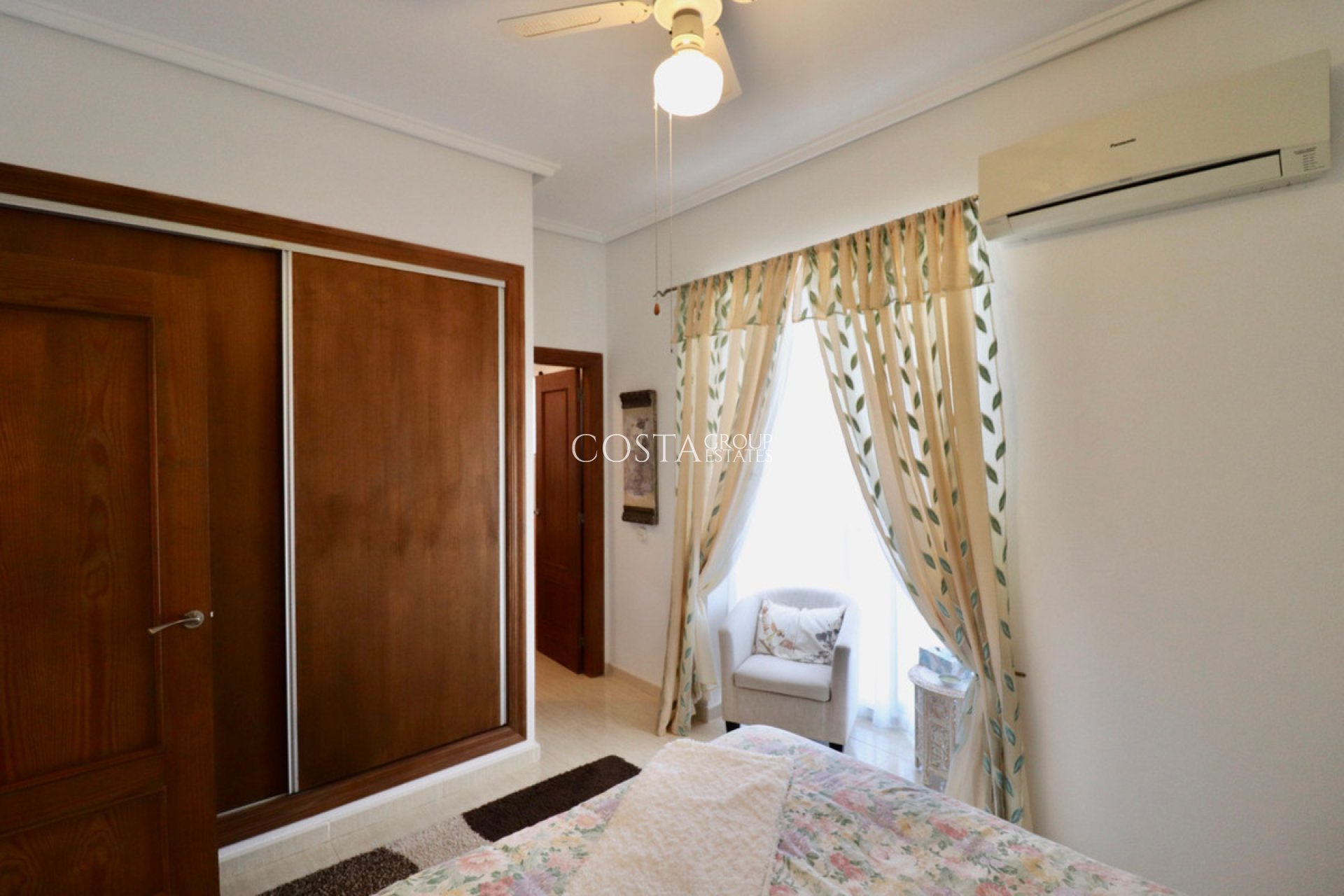 Resale - Villa -
Catral - Catral Centro