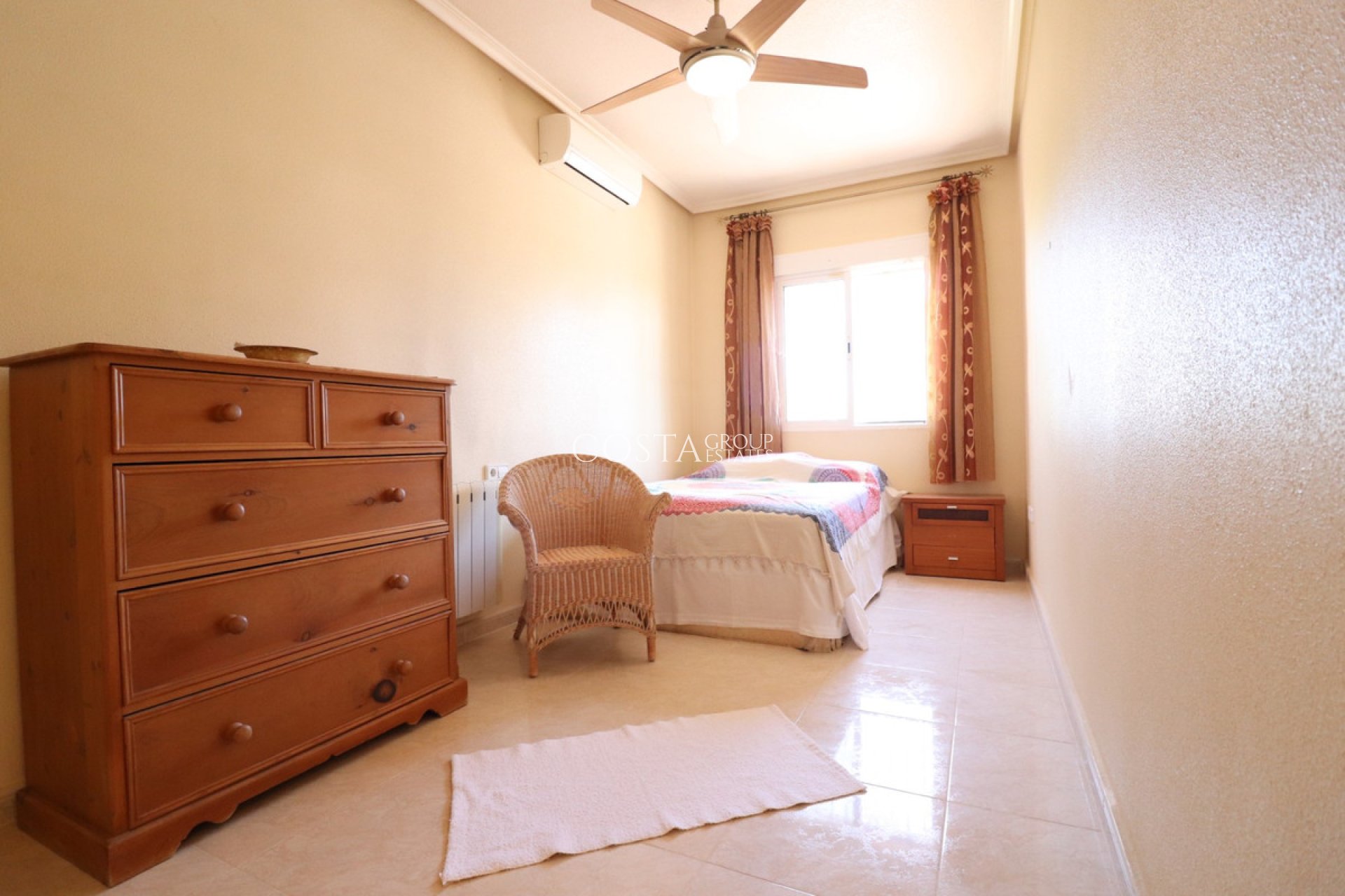 Resale - Villa -
Catral - Catral Centro