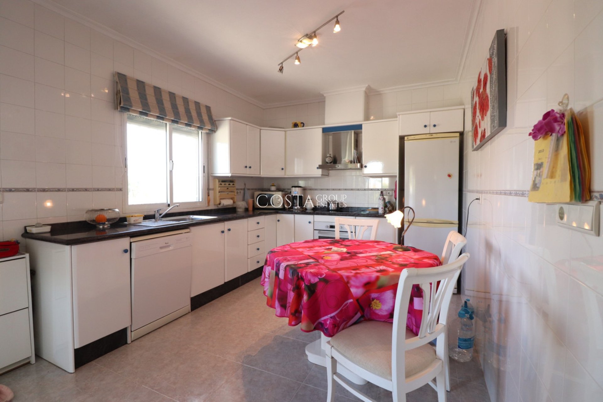 Resale - Villa -
Catral - Catral Centro