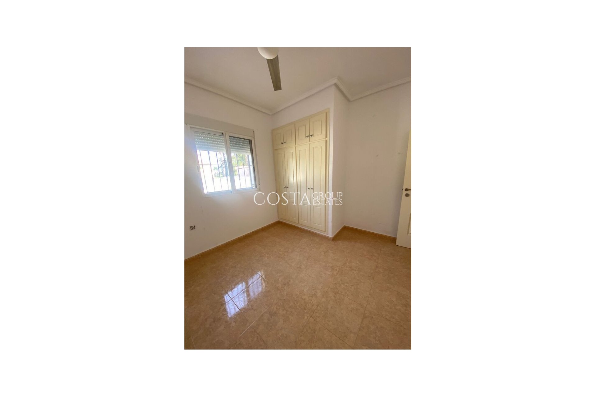 Resale - Villa -
Catral - Catral Centro