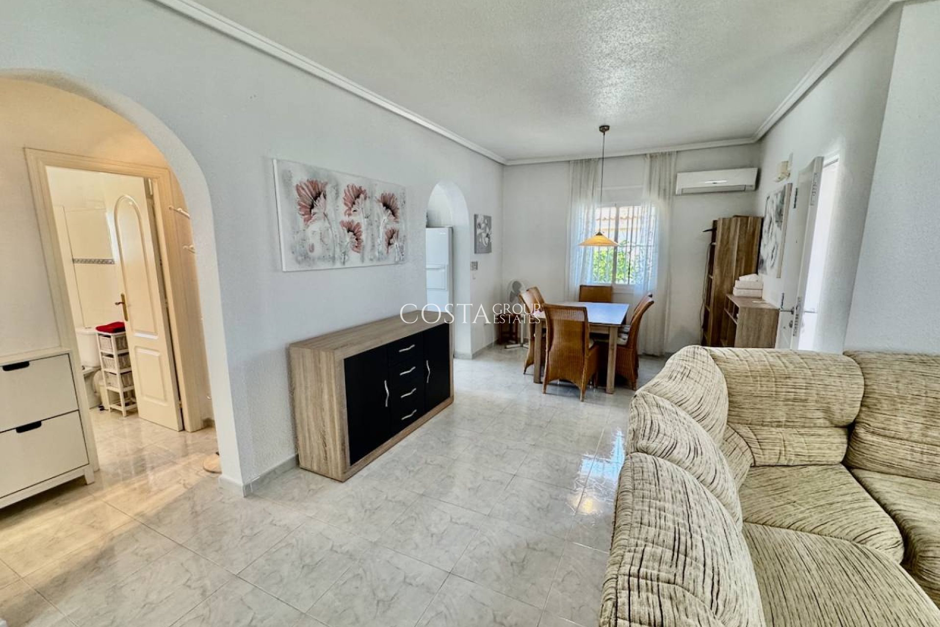 Resale - Villa -
Ciudad Quesada - Lo Pepin