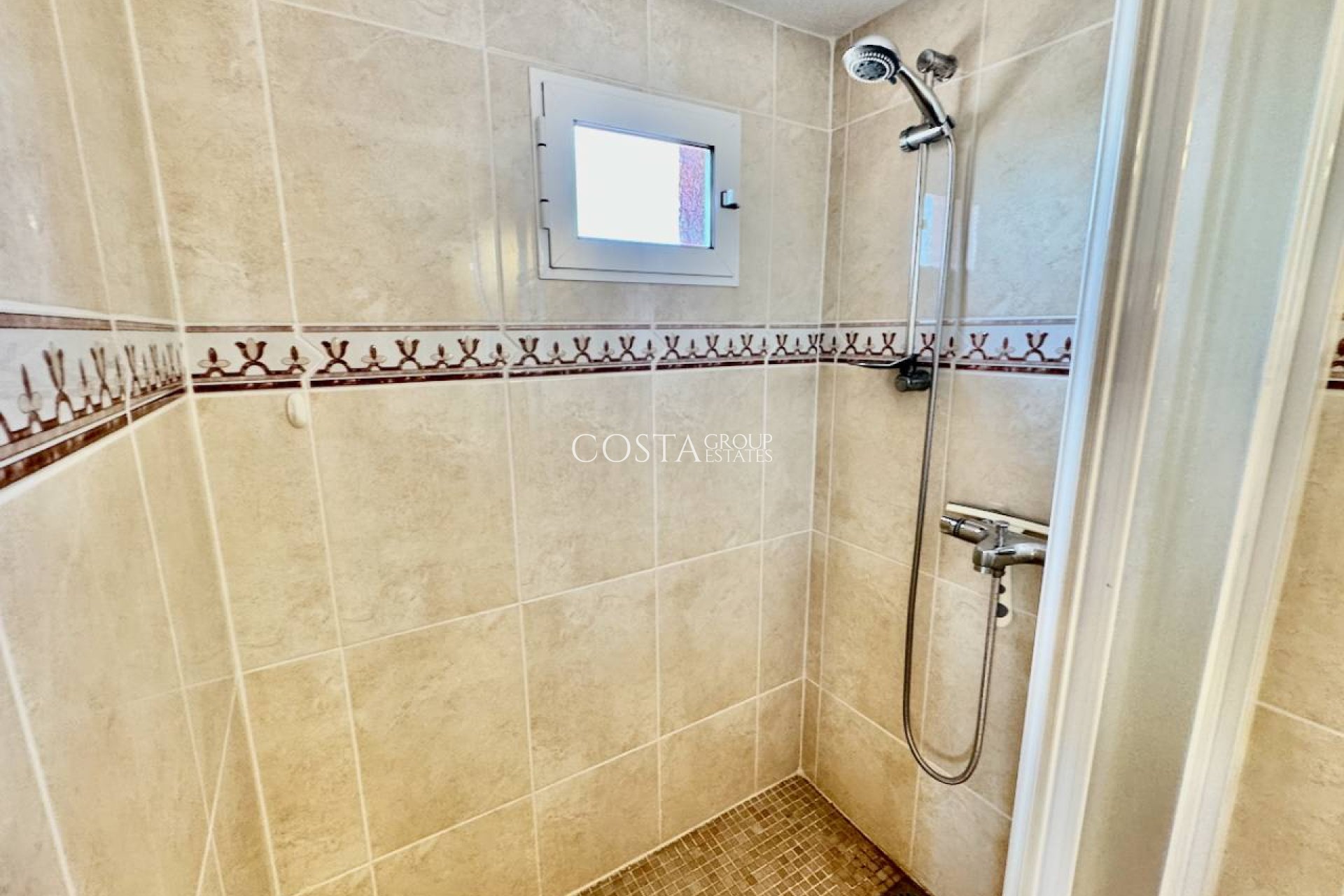 Resale - Villa -
Ciudad Quesada - Lo Pepin