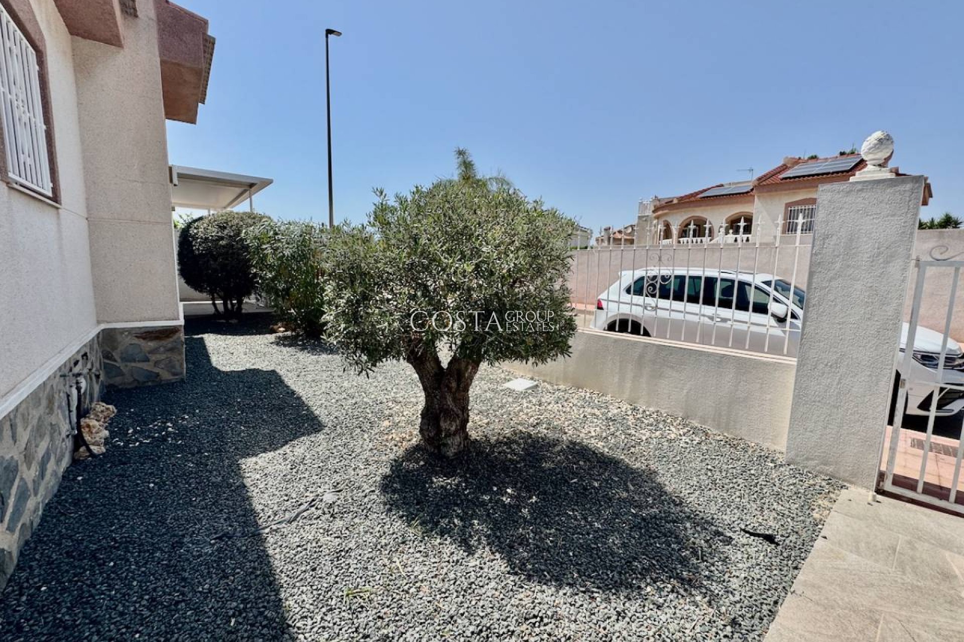 Resale - Villa -
Ciudad Quesada - Lo Pepin