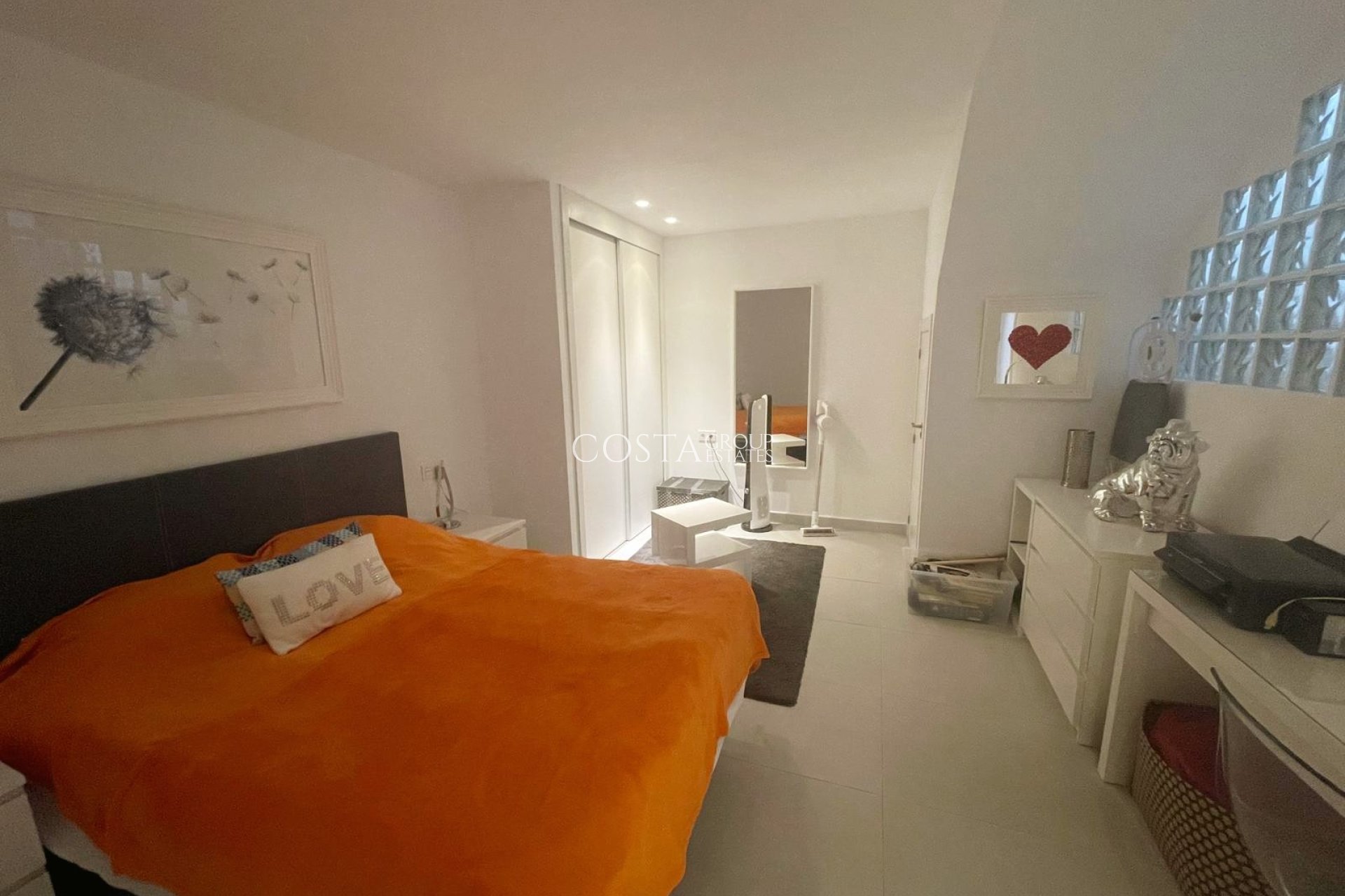 Resale - Villa -
Ciudad Quesada - Pueblo Bravo