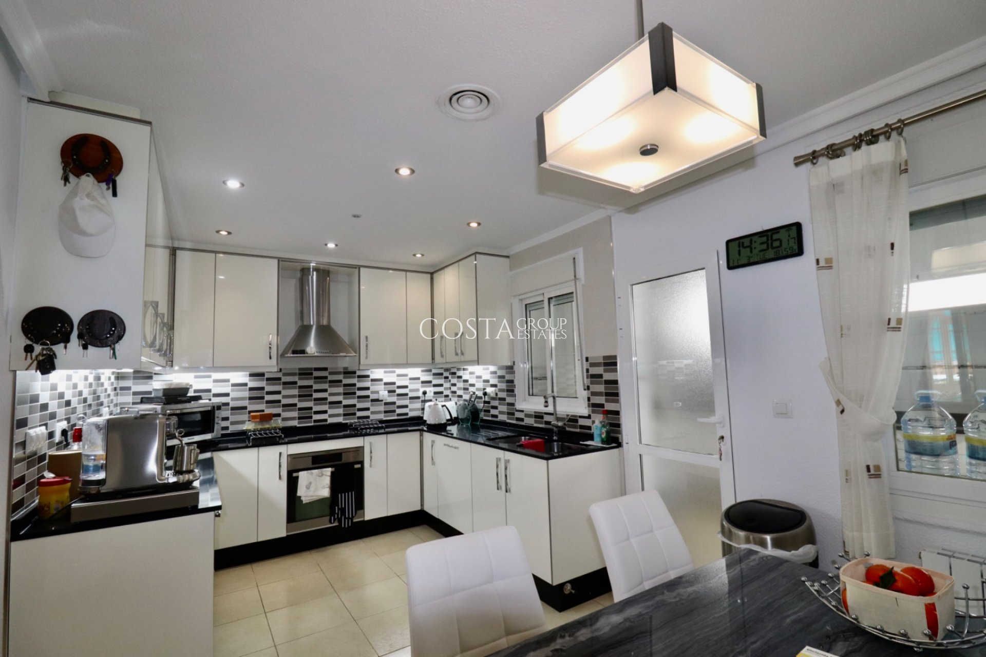 Resale - Villa -
Ciudad Quesada - Quesada Center