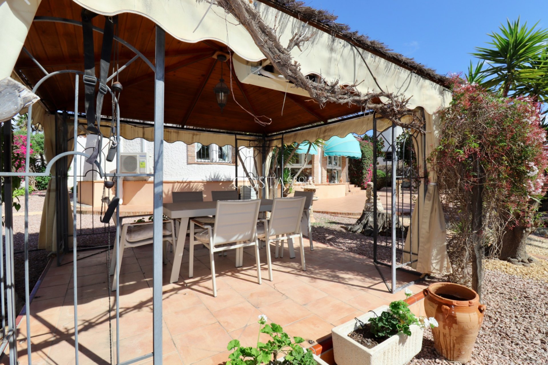 Resale - Villa -
Ciudad Quesada - Quesada Center