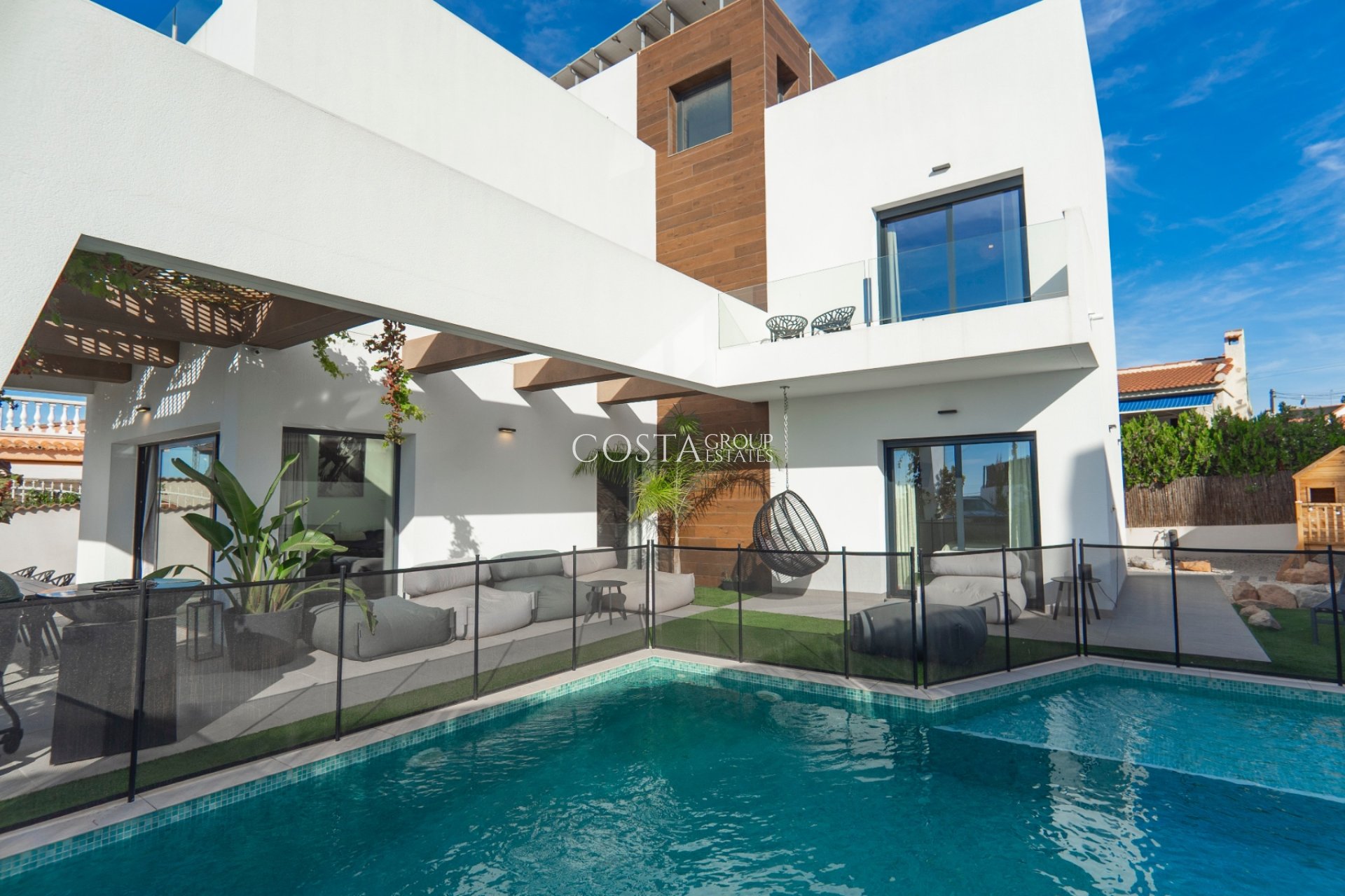 Resale - Villa -
Ciudad Quesada - Town Center