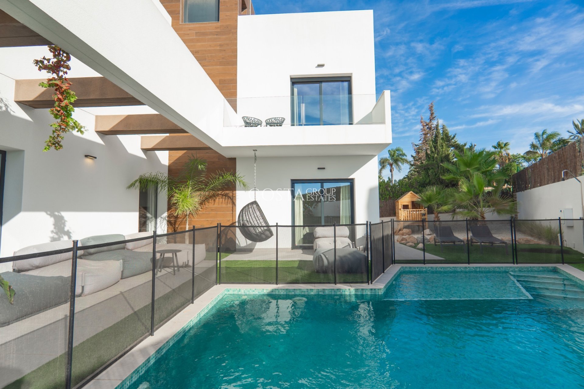 Resale - Villa -
Ciudad Quesada - Town Center