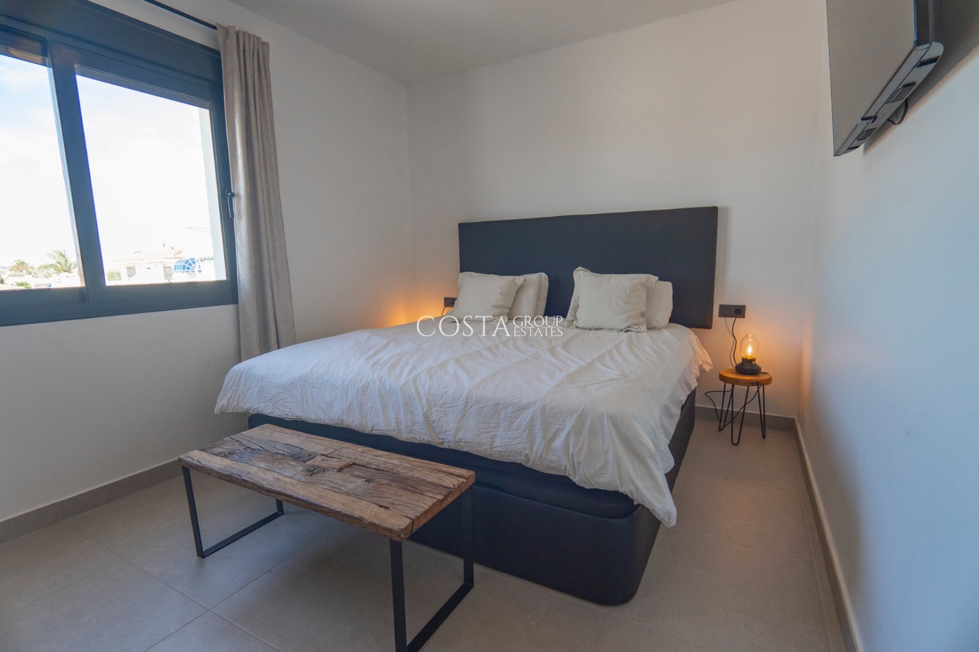 Resale - Villa -
Ciudad Quesada - Town Center