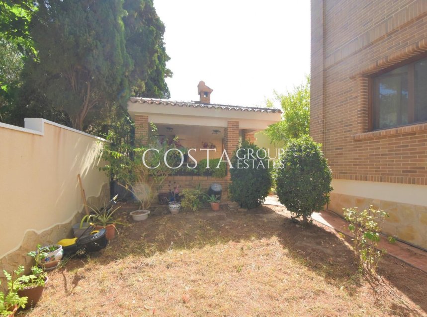Resale - Villa -
Ciudad Quesada - Urbanizaciones