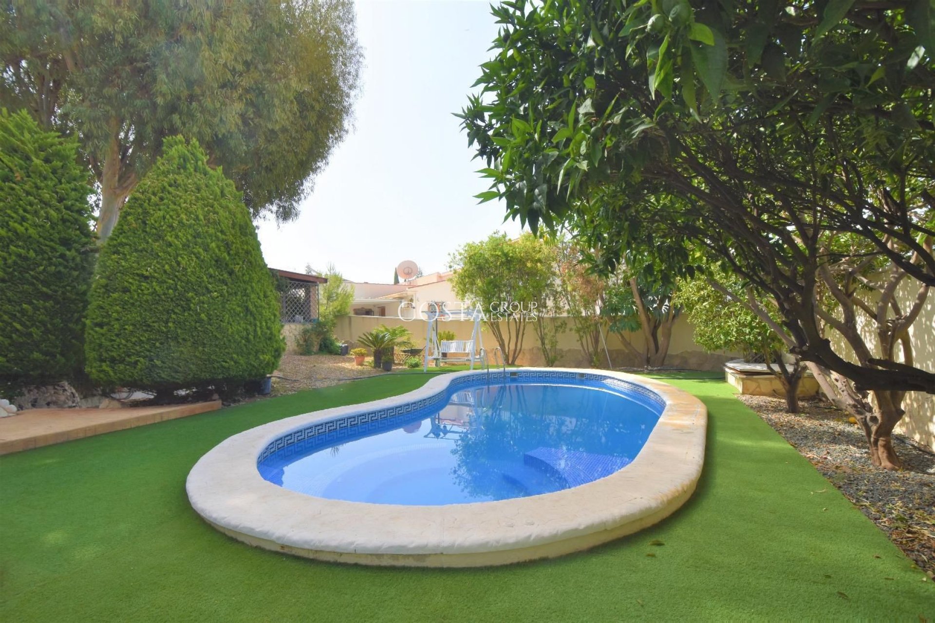 Resale - Villa -
Ciudad Quesada - Urbanizaciones