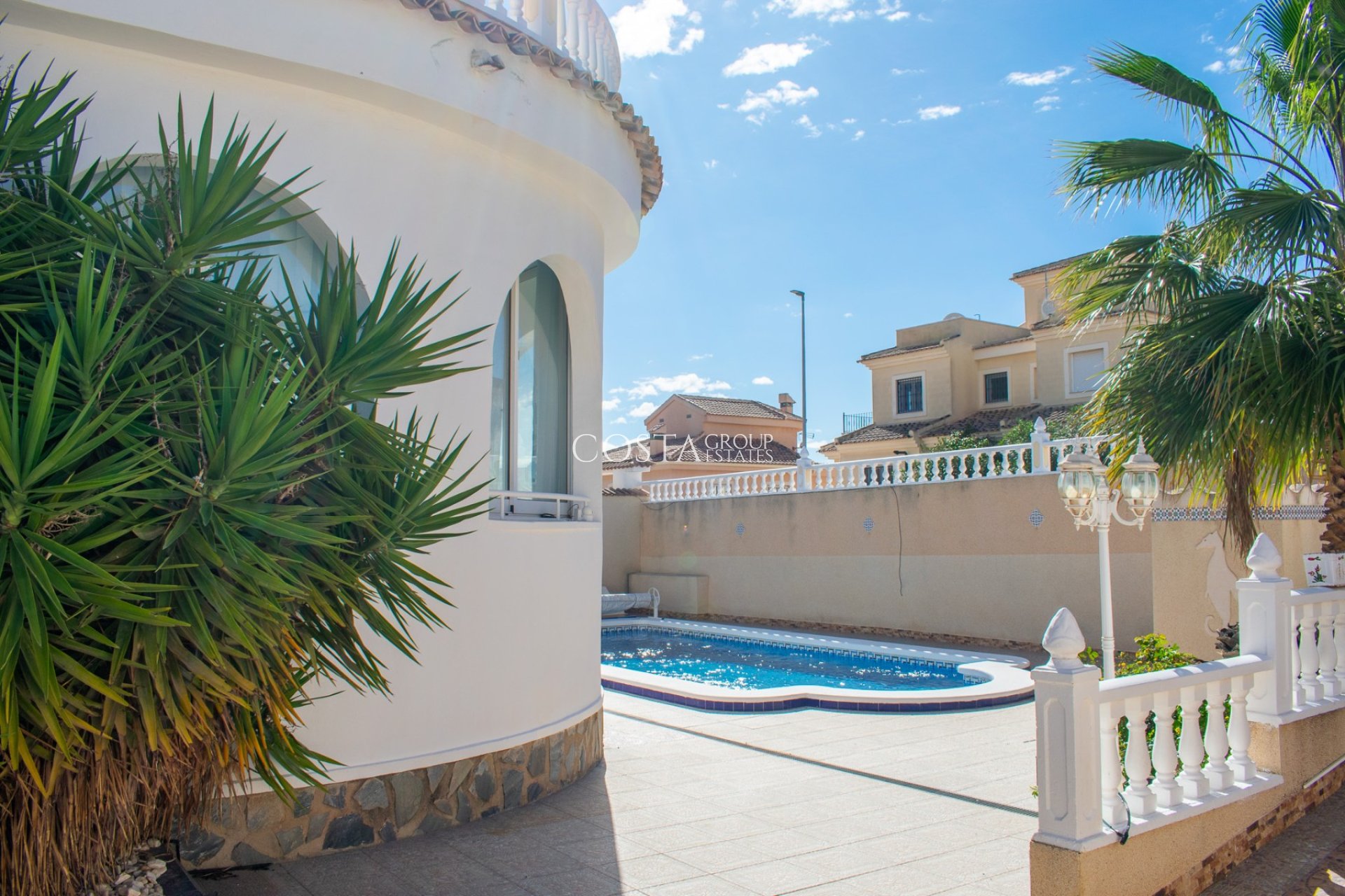 Resale - Villa -
Ciudad Quesada - Urbanizaciones