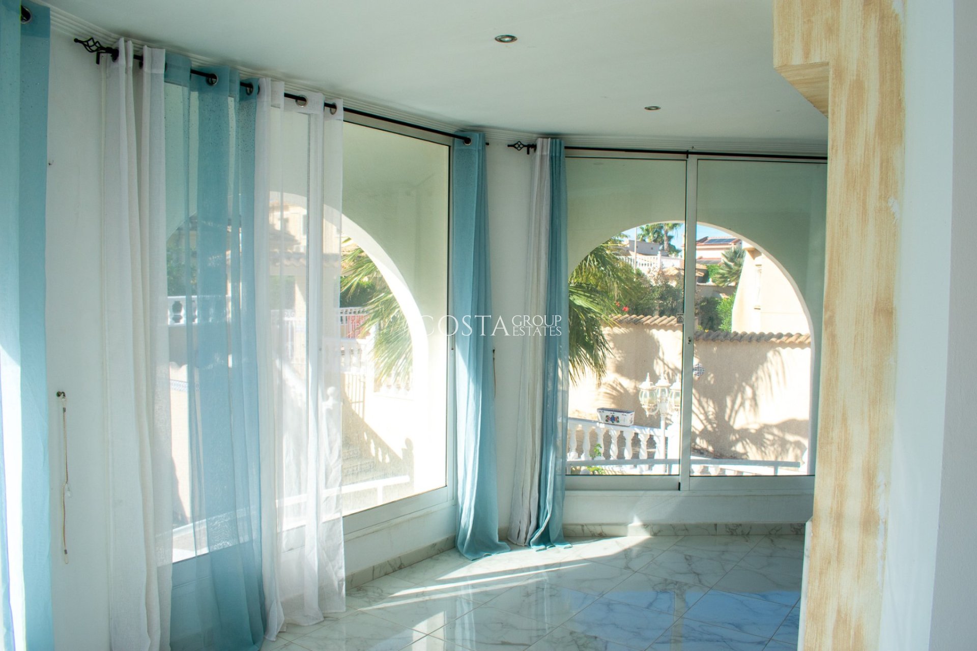 Resale - Villa -
Ciudad Quesada - Urbanizaciones