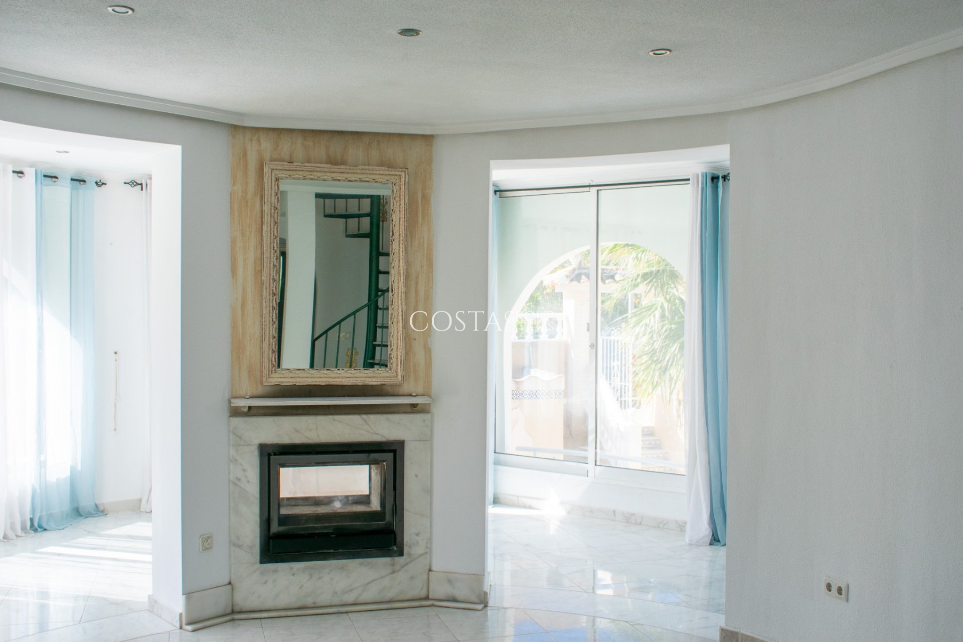Resale - Villa -
Ciudad Quesada - Urbanizaciones