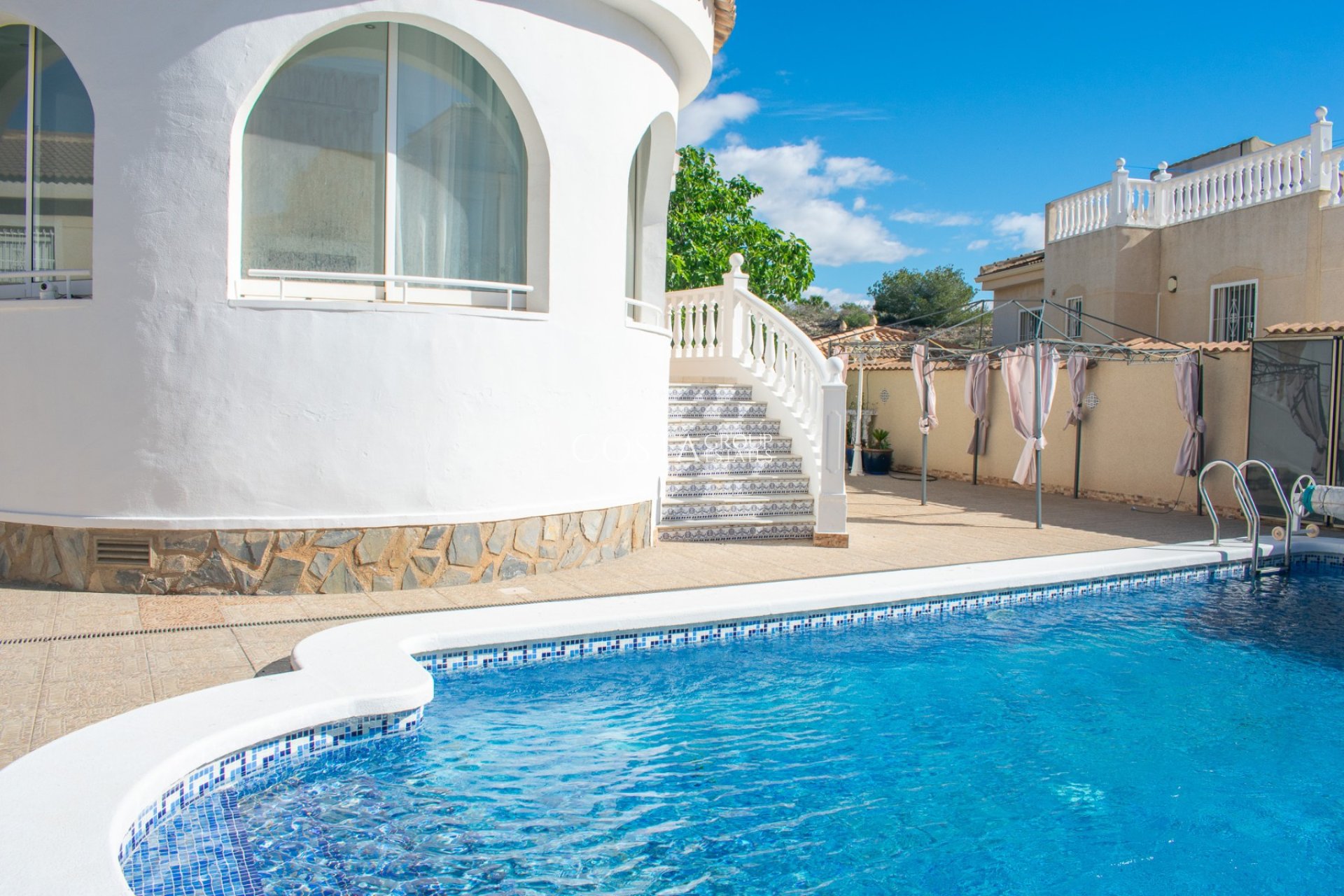 Resale - Villa -
Ciudad Quesada - Urbanizaciones