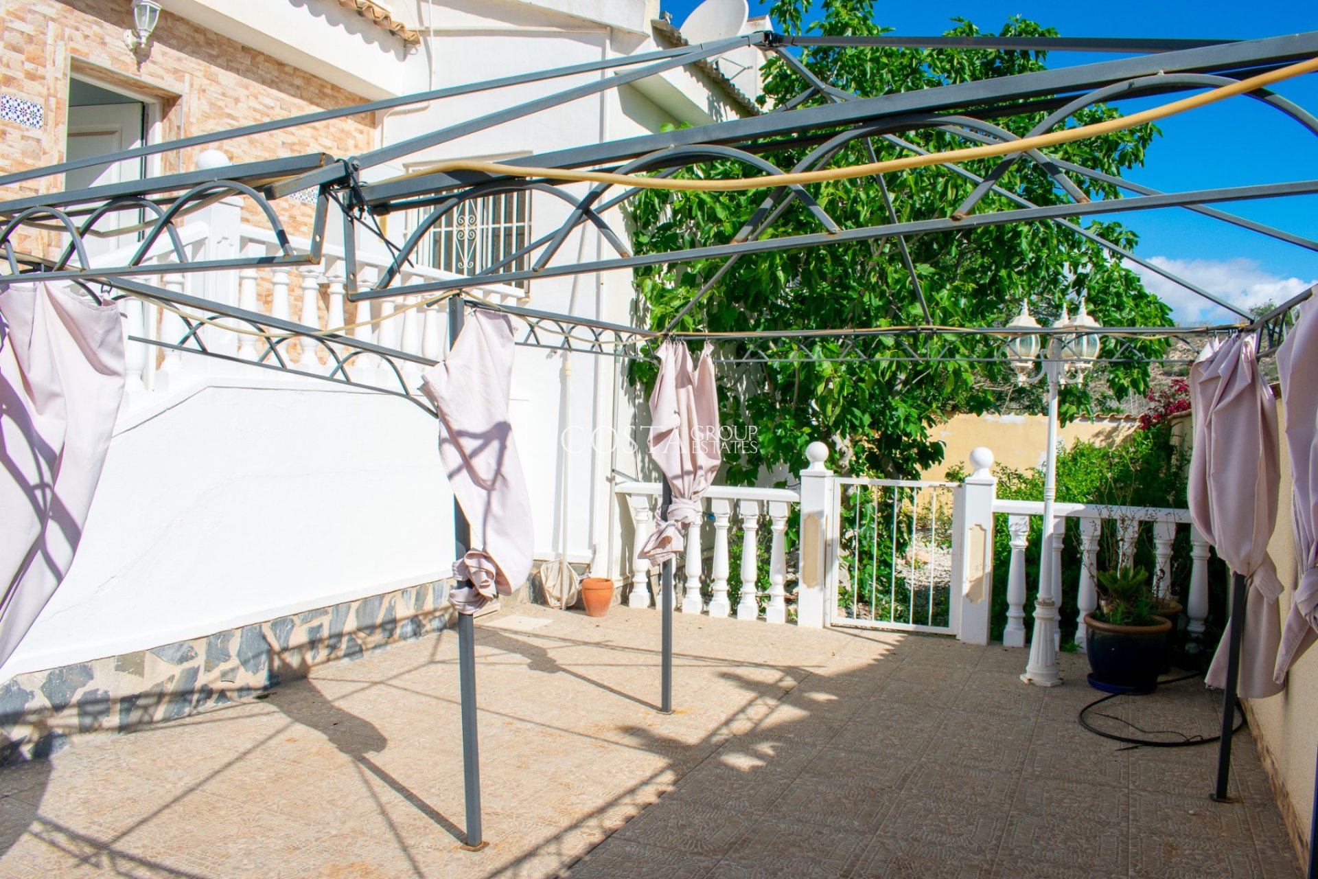 Resale - Villa -
Ciudad Quesada - Urbanizaciones