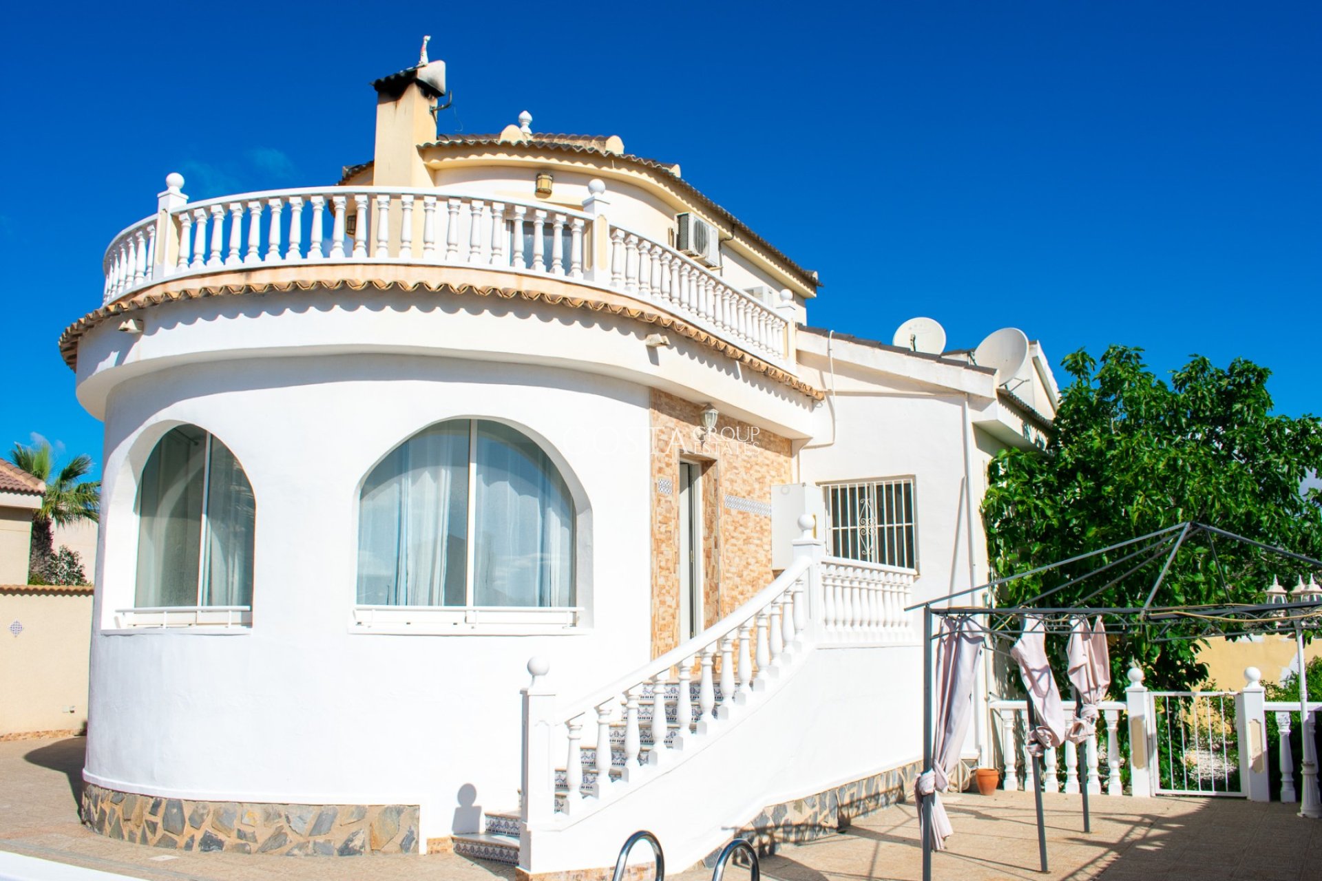 Resale - Villa -
Ciudad Quesada - Urbanizaciones