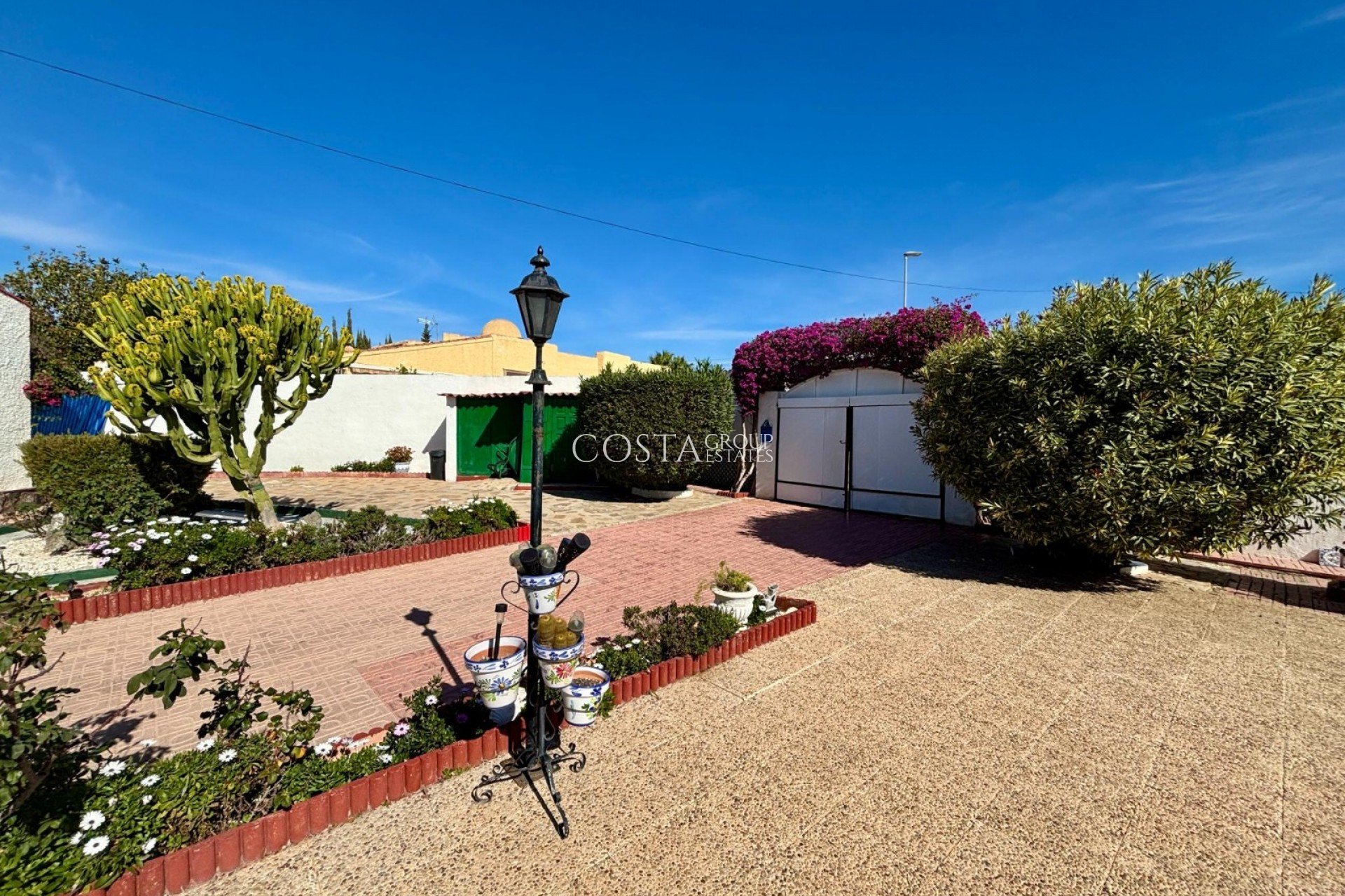 Resale - Villa -
Ciudad Quesada