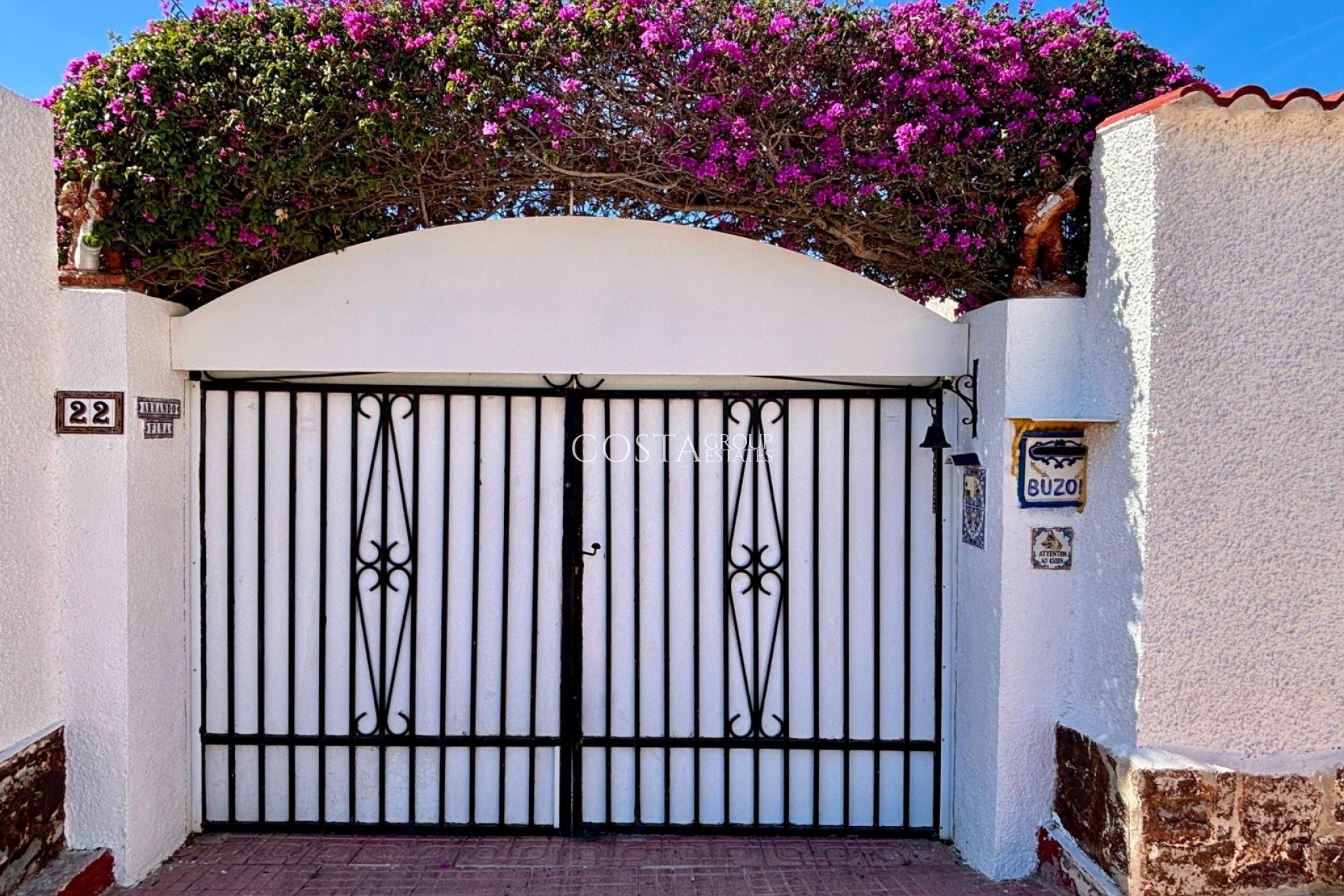 Resale - Villa -
Ciudad Quesada