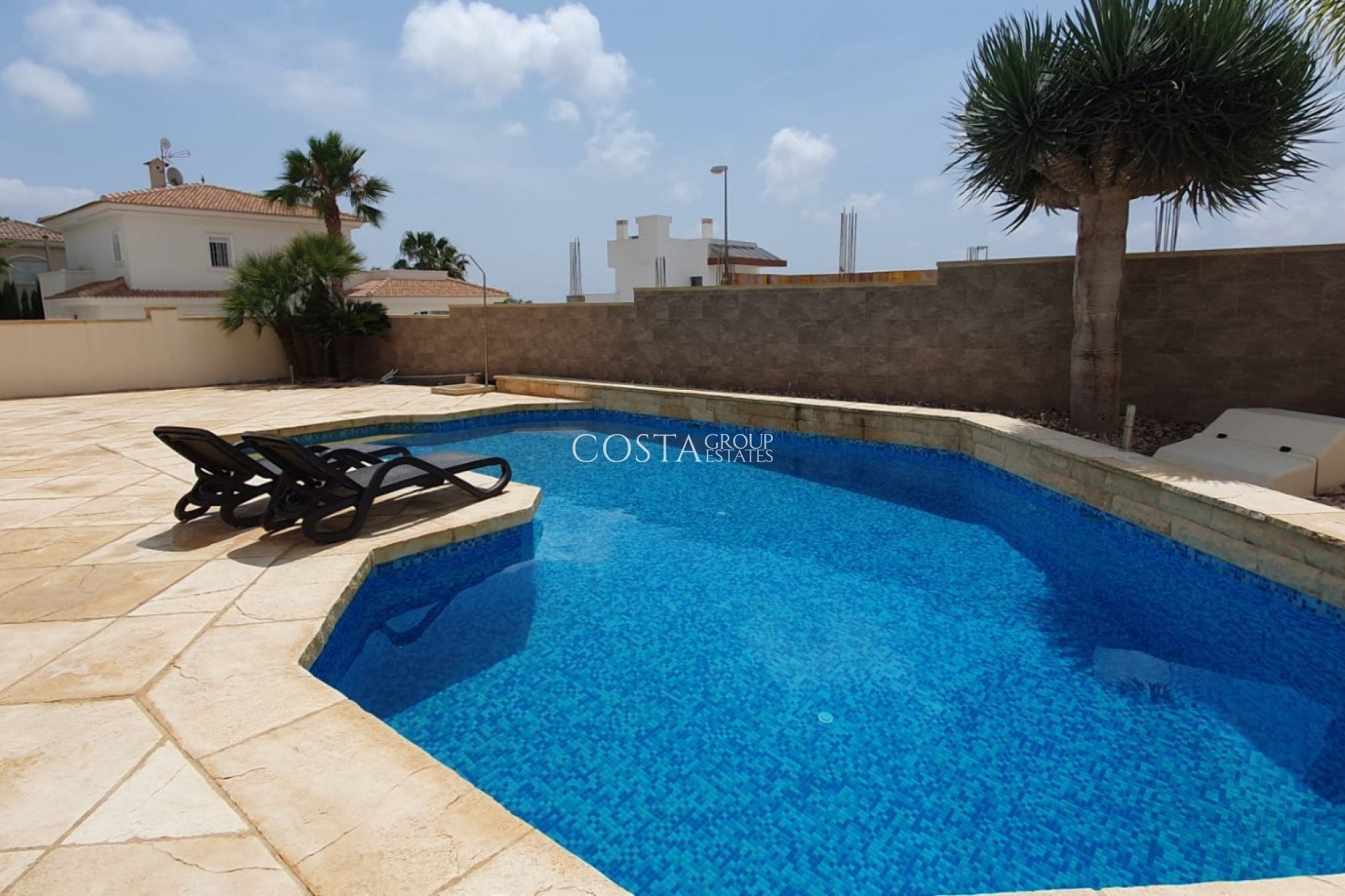 Resale - Villa -
Ciudad Quesada