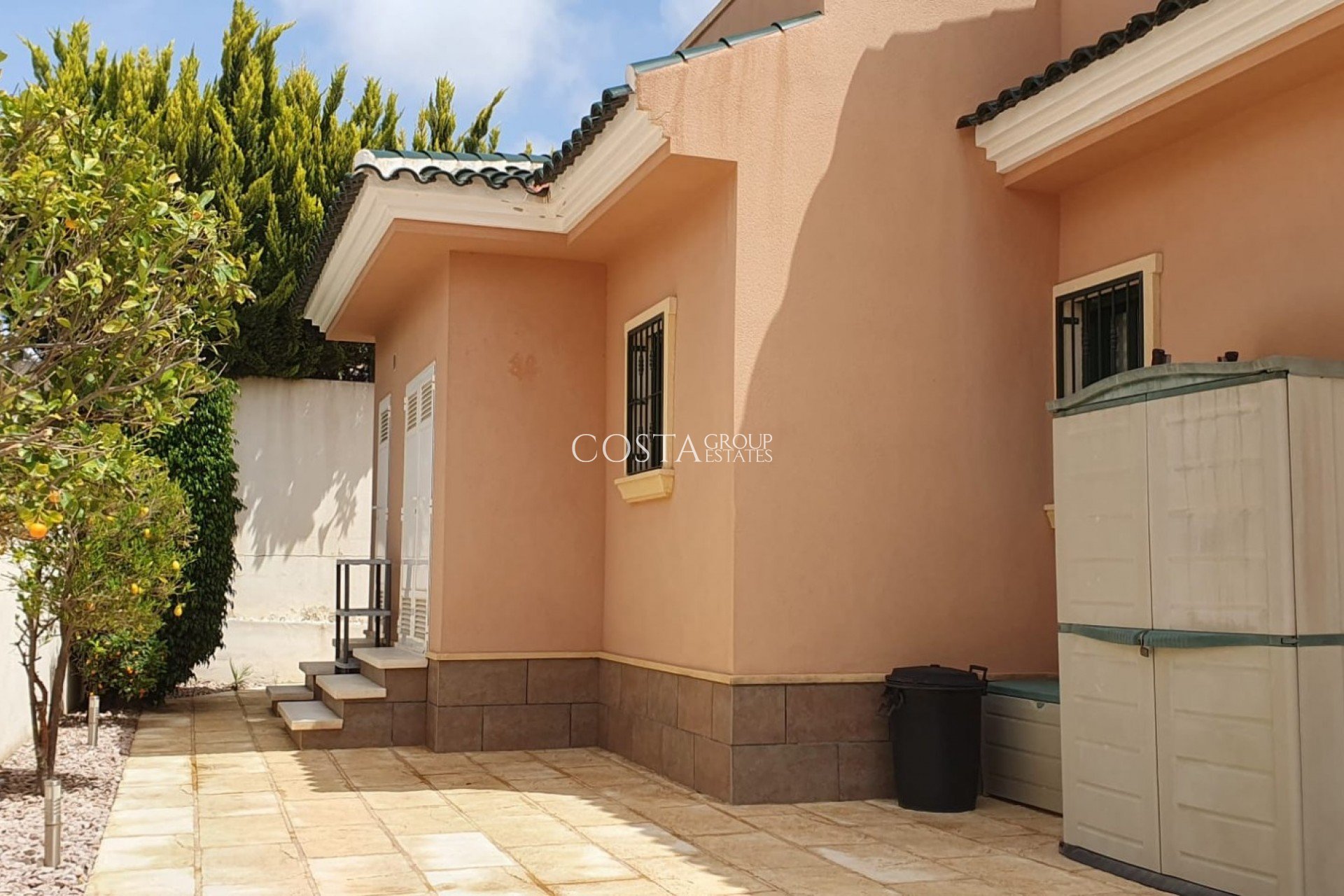 Resale - Villa -
Ciudad Quesada