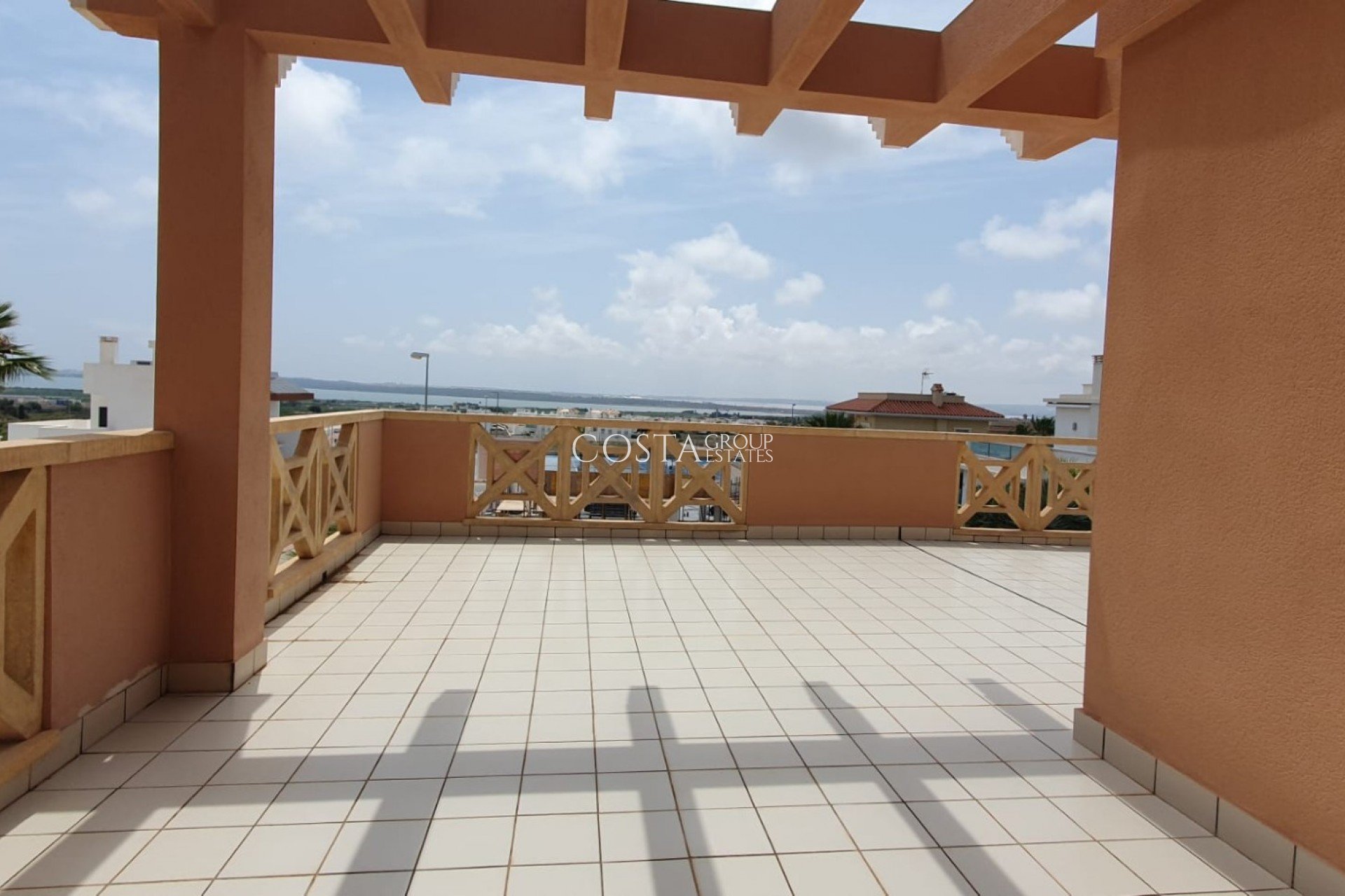 Resale - Villa -
Ciudad Quesada