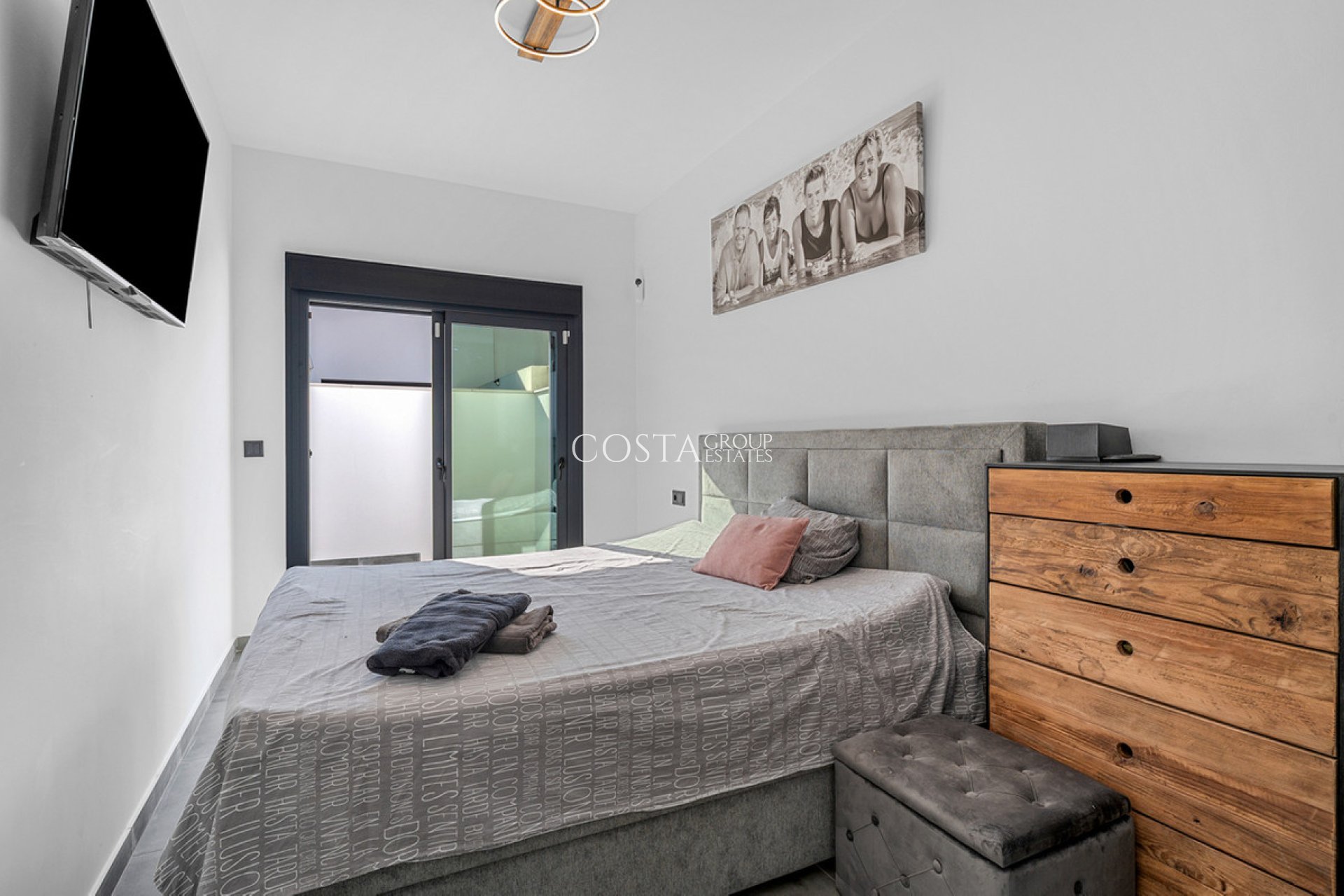 Resale - Villa -
Daya Nueva - Daya Nueva Centro