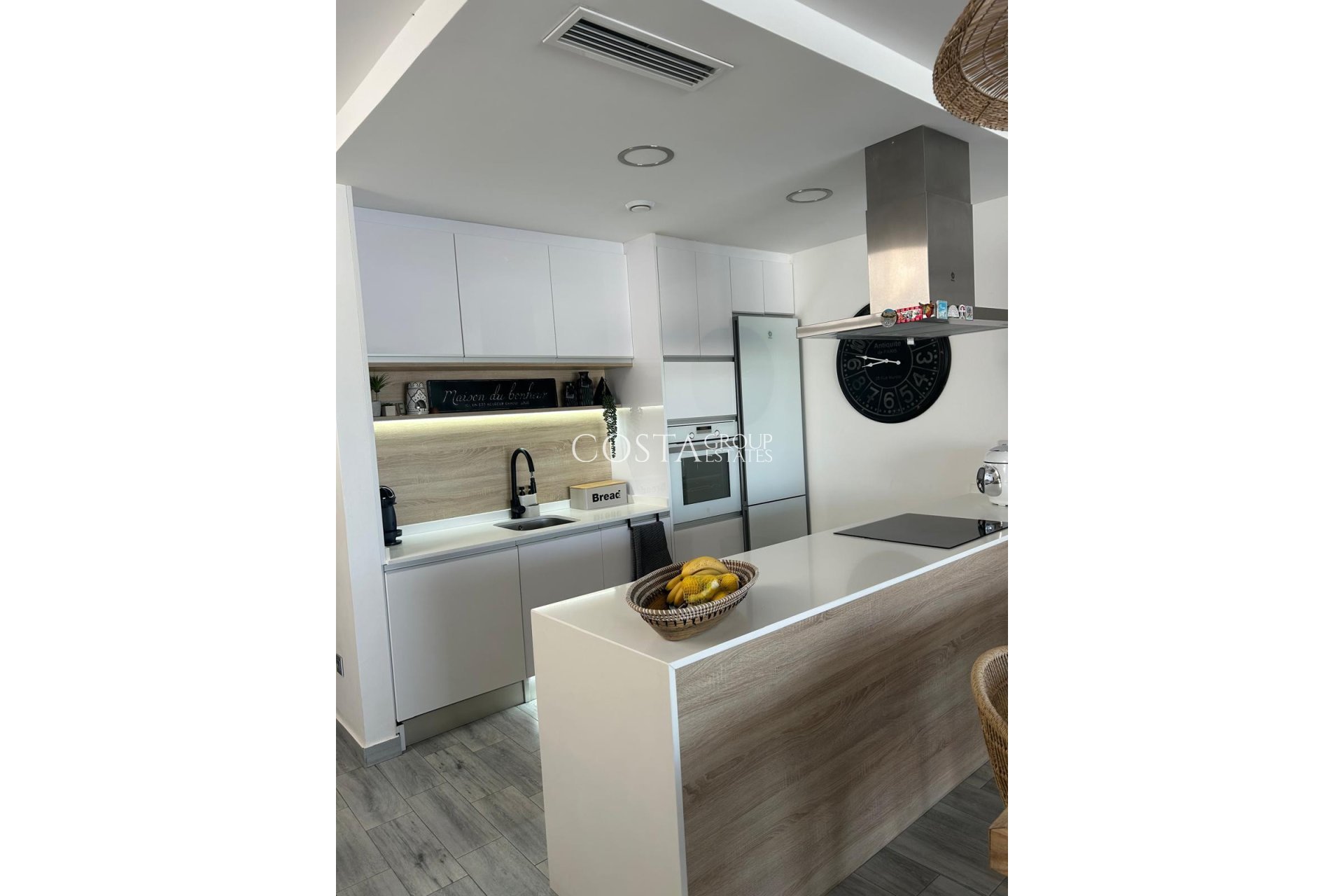 Resale - Villa -
Daya Vieja - Daya Vieja Centro