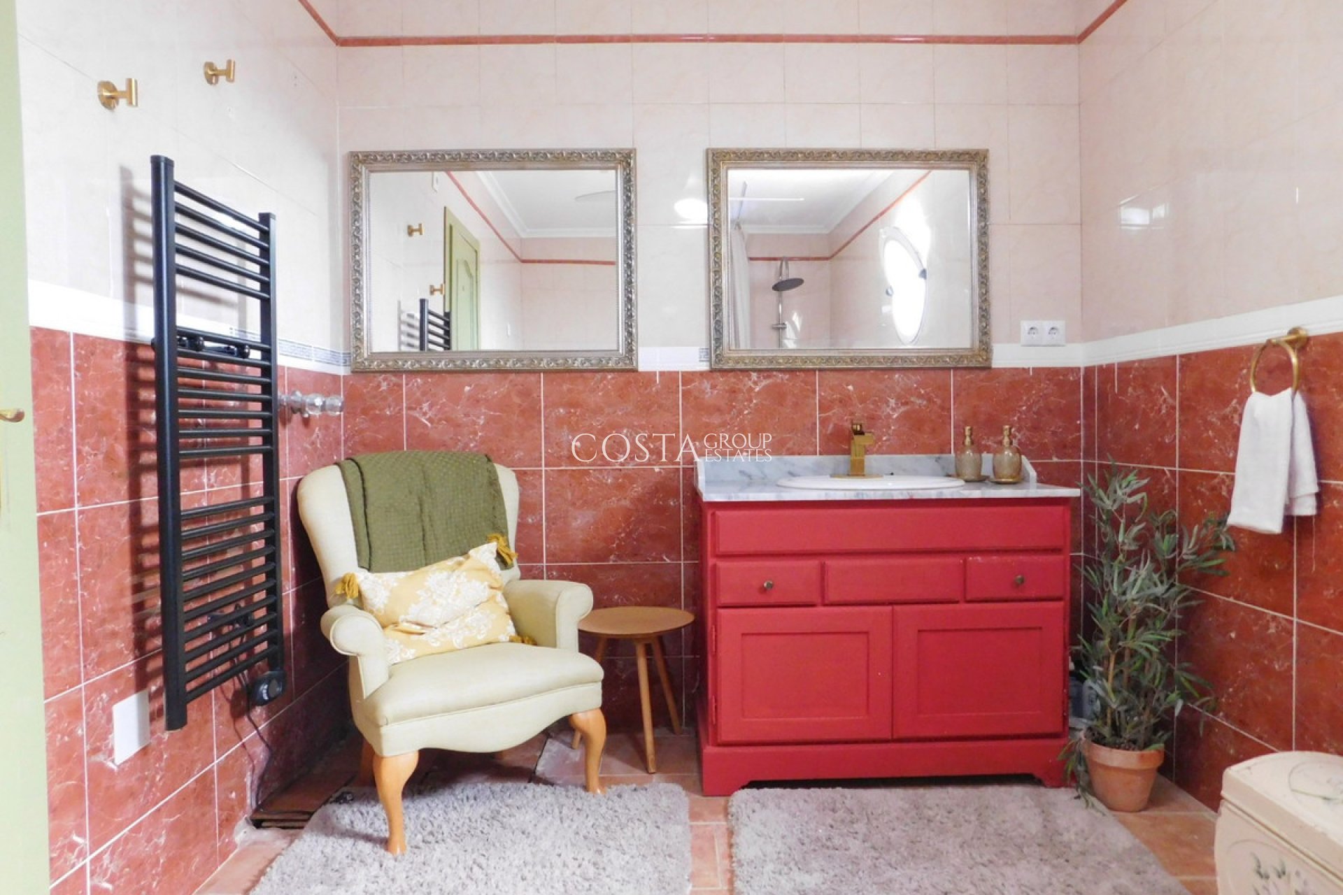 Resale - Villa -
Dolores - Dolores Centro