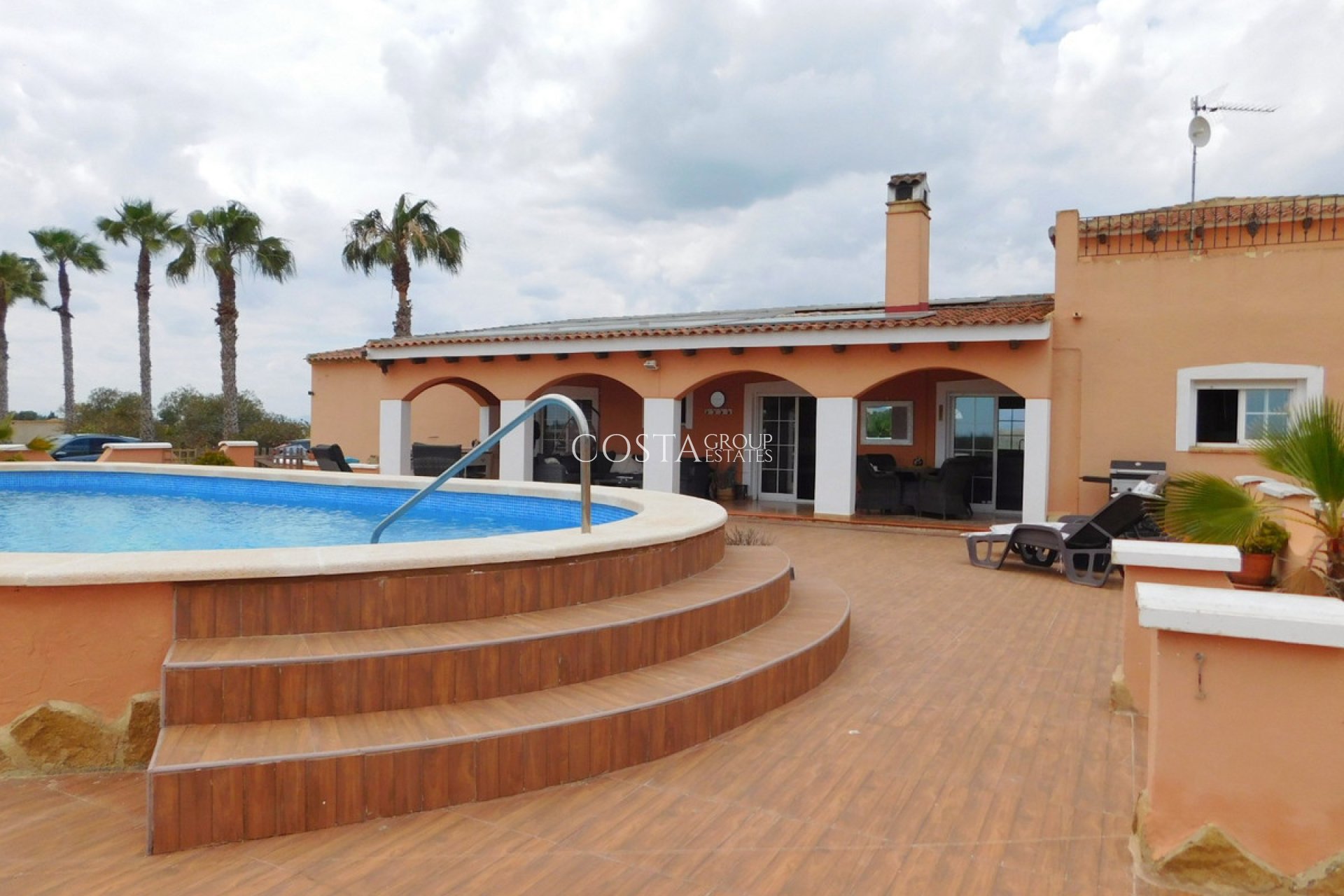 Resale - Villa -
Dolores - Dolores Centro