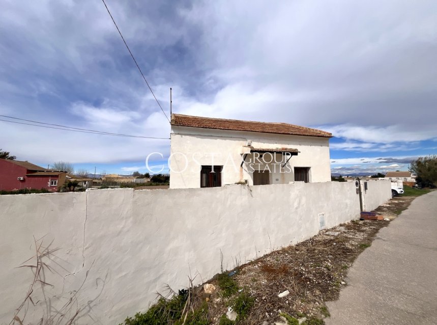 Resale - Villa -
Dolores - Dolores Centro