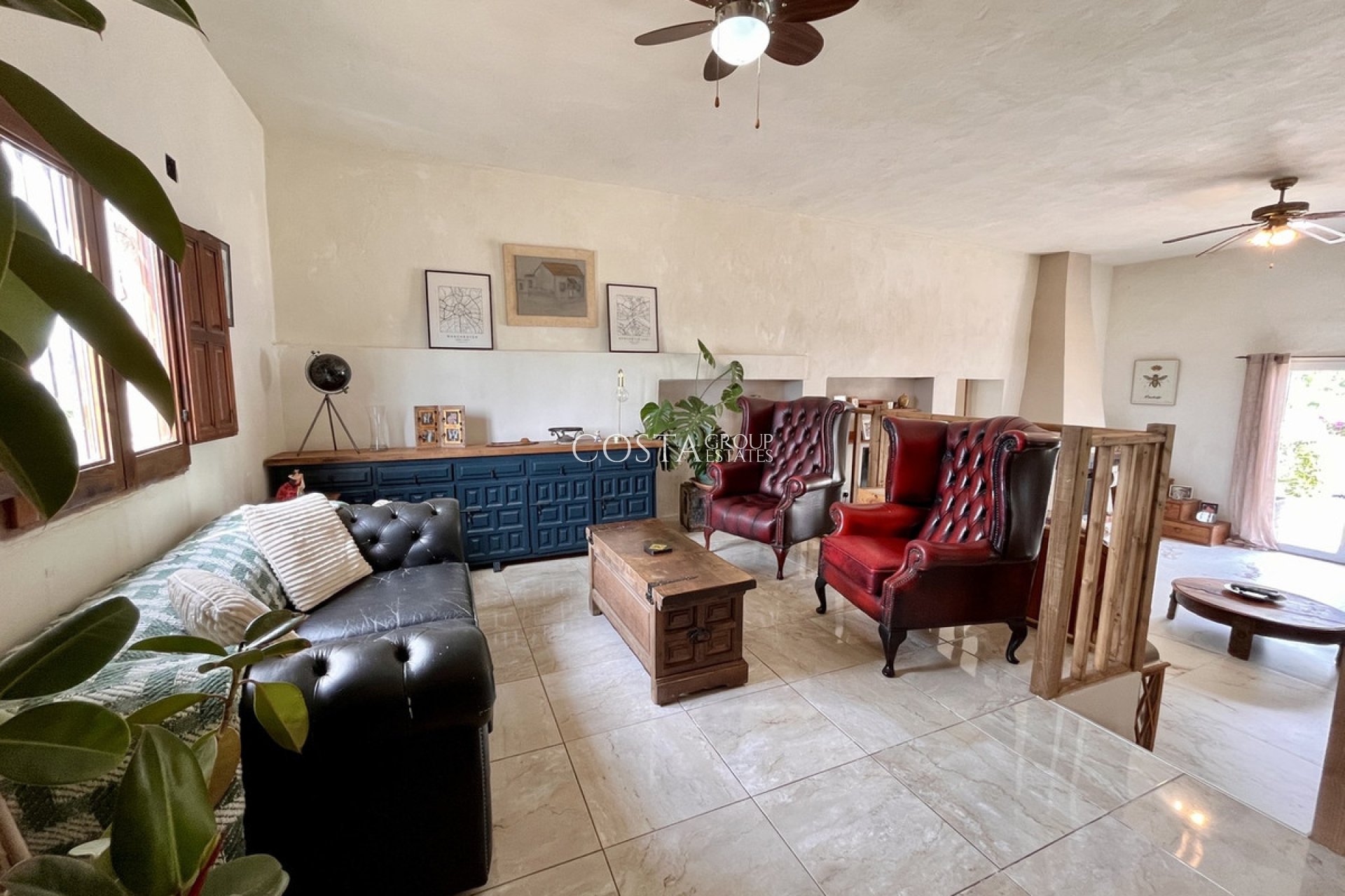 Resale - Villa -
Dolores - Dolores Centro