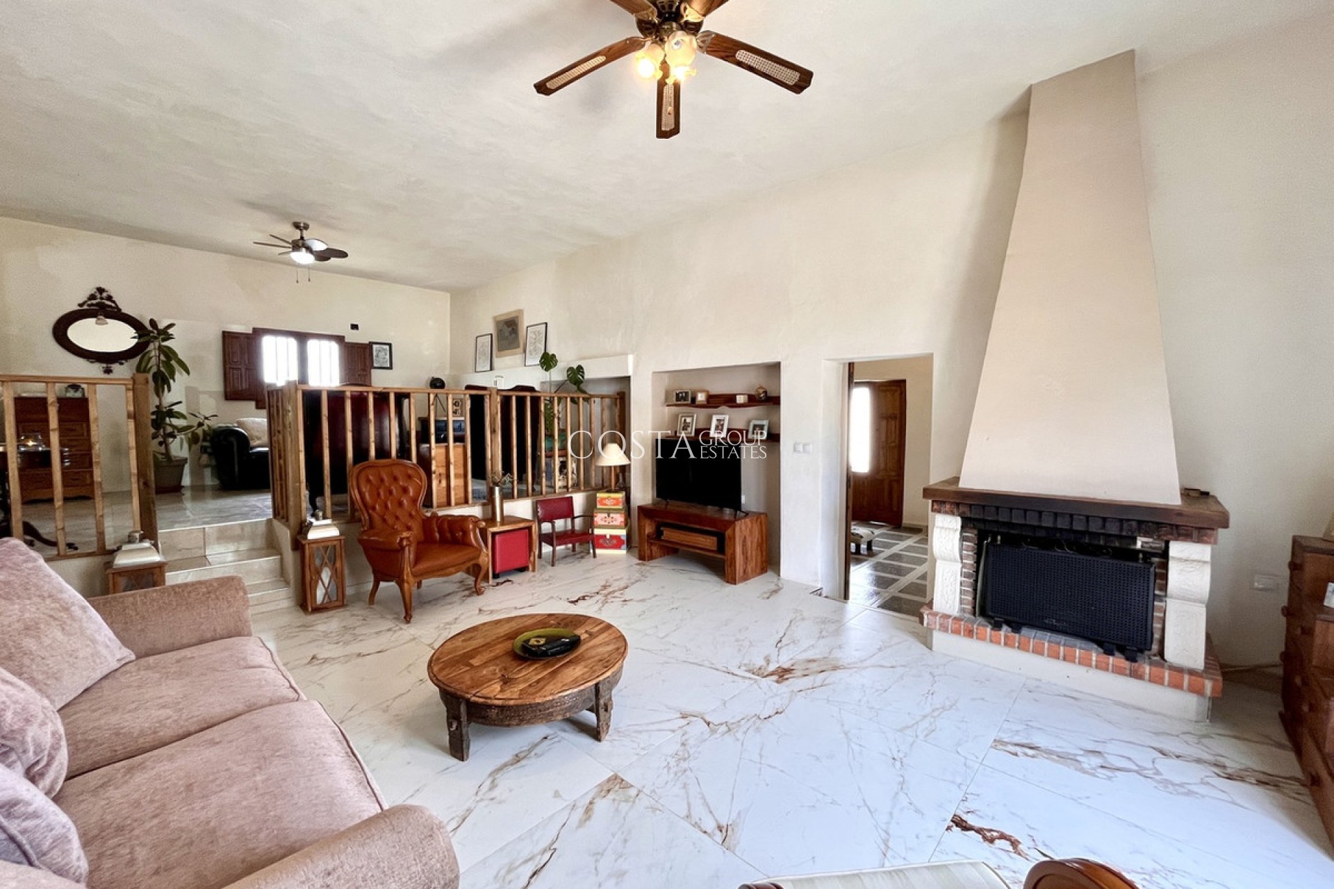 Resale - Villa -
Dolores - Dolores Centro