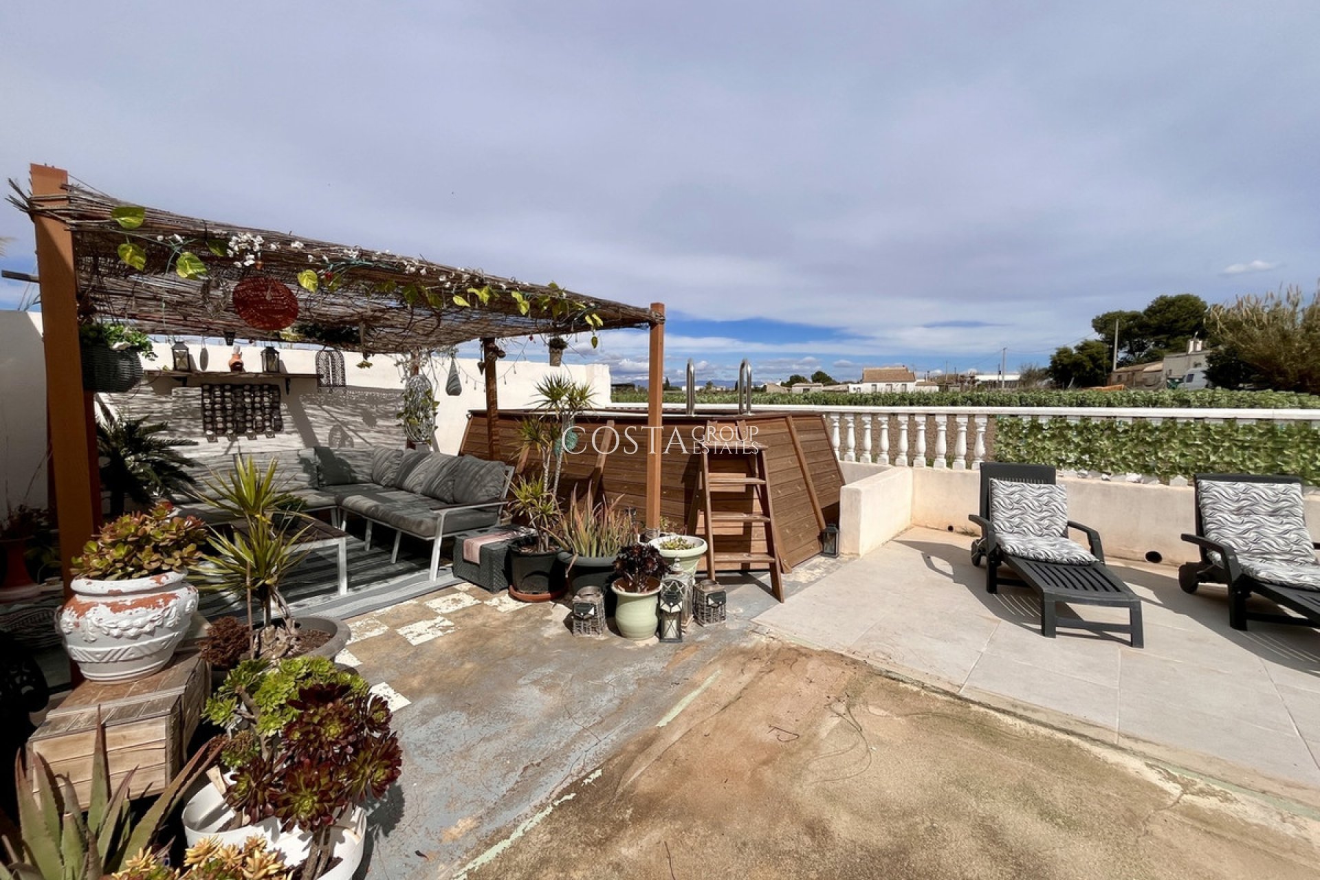 Resale - Villa -
Dolores - Dolores Centro