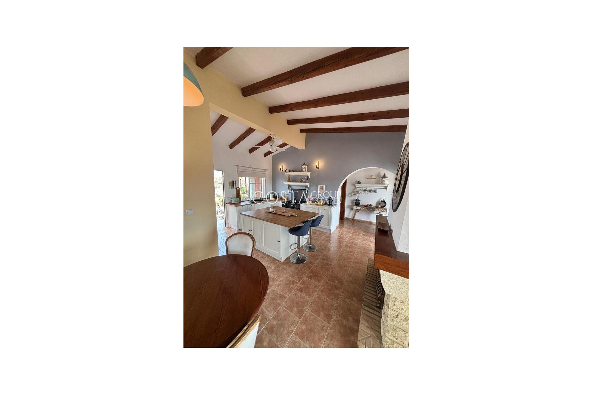 Resale - Villa -
Dolores - Dolores Centro