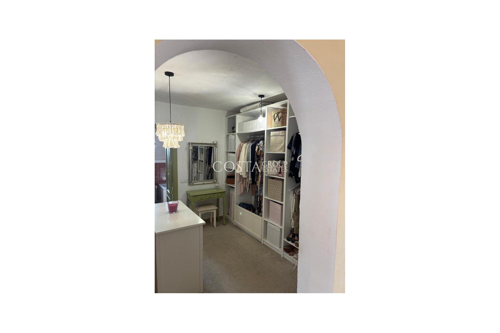 Resale - Villa -
Dolores - Dolores Centro