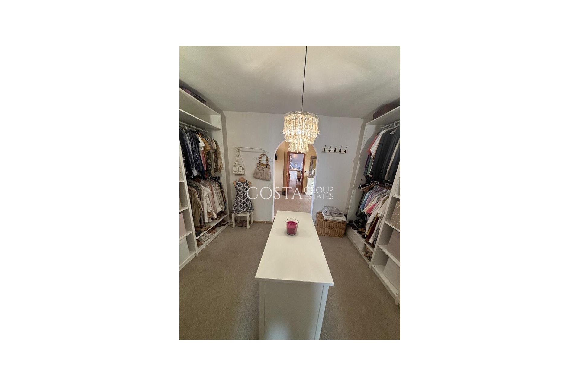 Resale - Villa -
Dolores - Dolores Centro